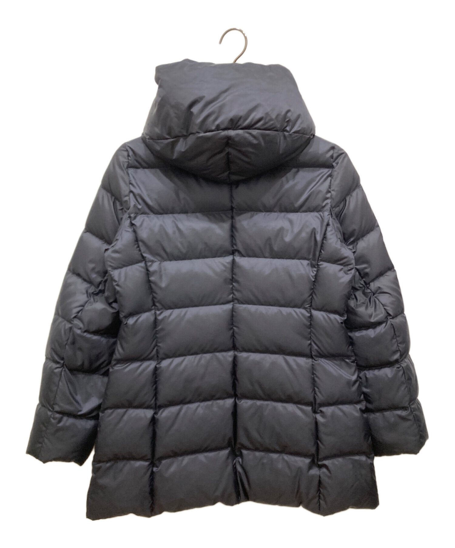 中古・古着通販】23区 (ニジュウサンク) シレータフタフーデッドダウン 