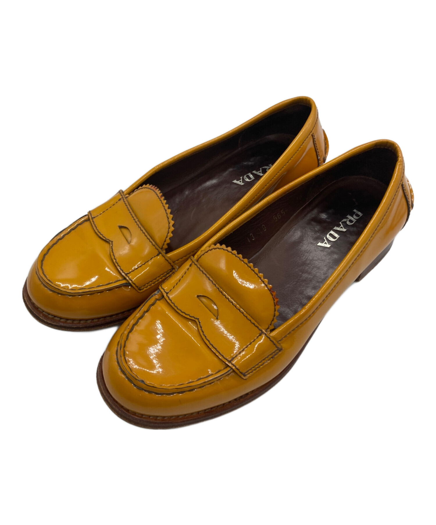 PRADA プラダ ベージュ ローファー 中古・古着通販】PRADA (プラダ) ローファー ベージュ サイズ:SIZE 36