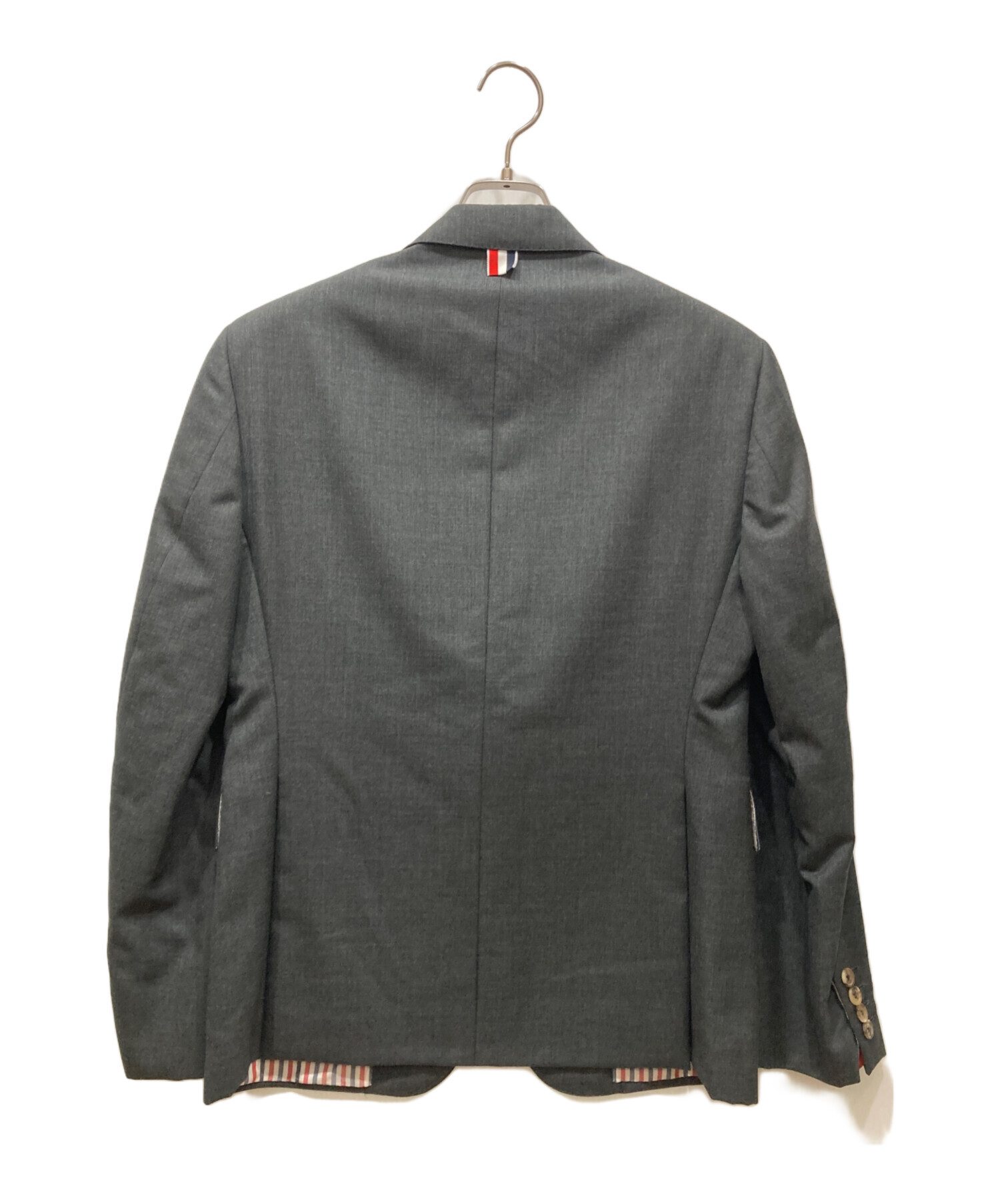 【未使用に近い】THOM BROWNE ウールツイルクラシックスーツセットアップ 中古・古着通販】Thom Browne (トムブラウン) ウールツイルクラシック