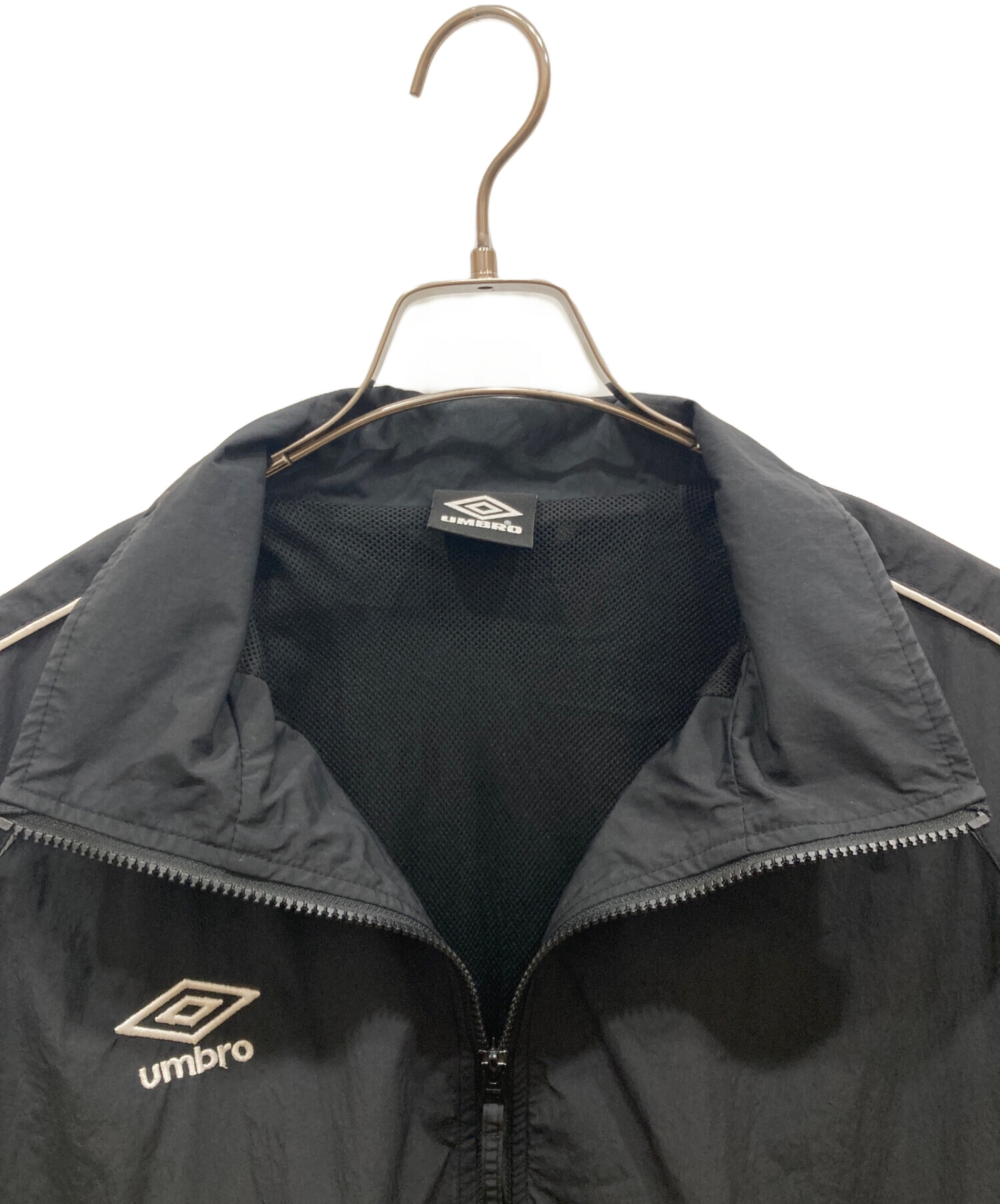 中古・古着通販】UMBRO (アンブロ) ナイロンジャケット ブラック
