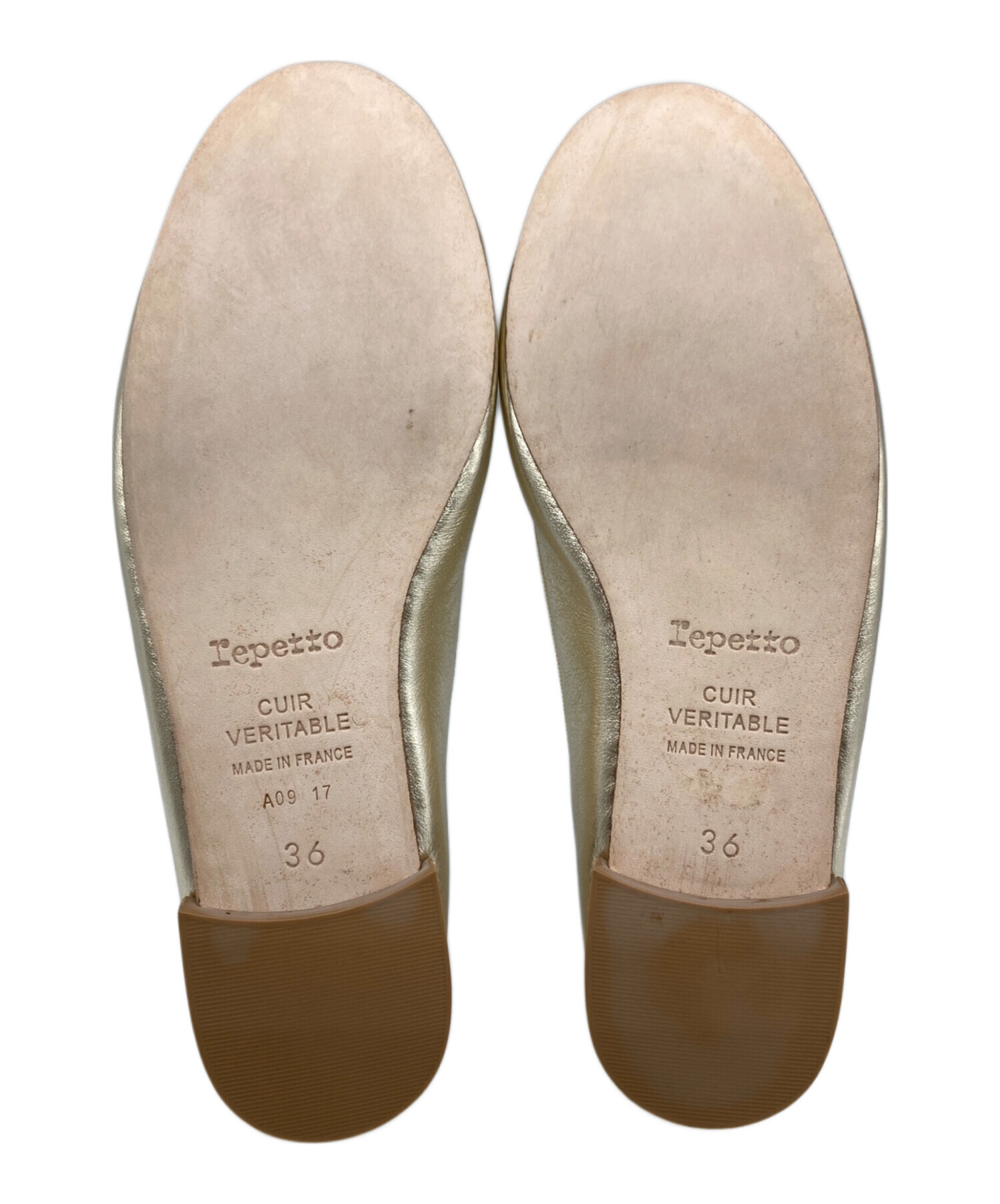 レペット repetto スクエアトゥ バレエシューズ ゴールド レペットの新作、パリのヴァンドーム広場から着想したメタリック