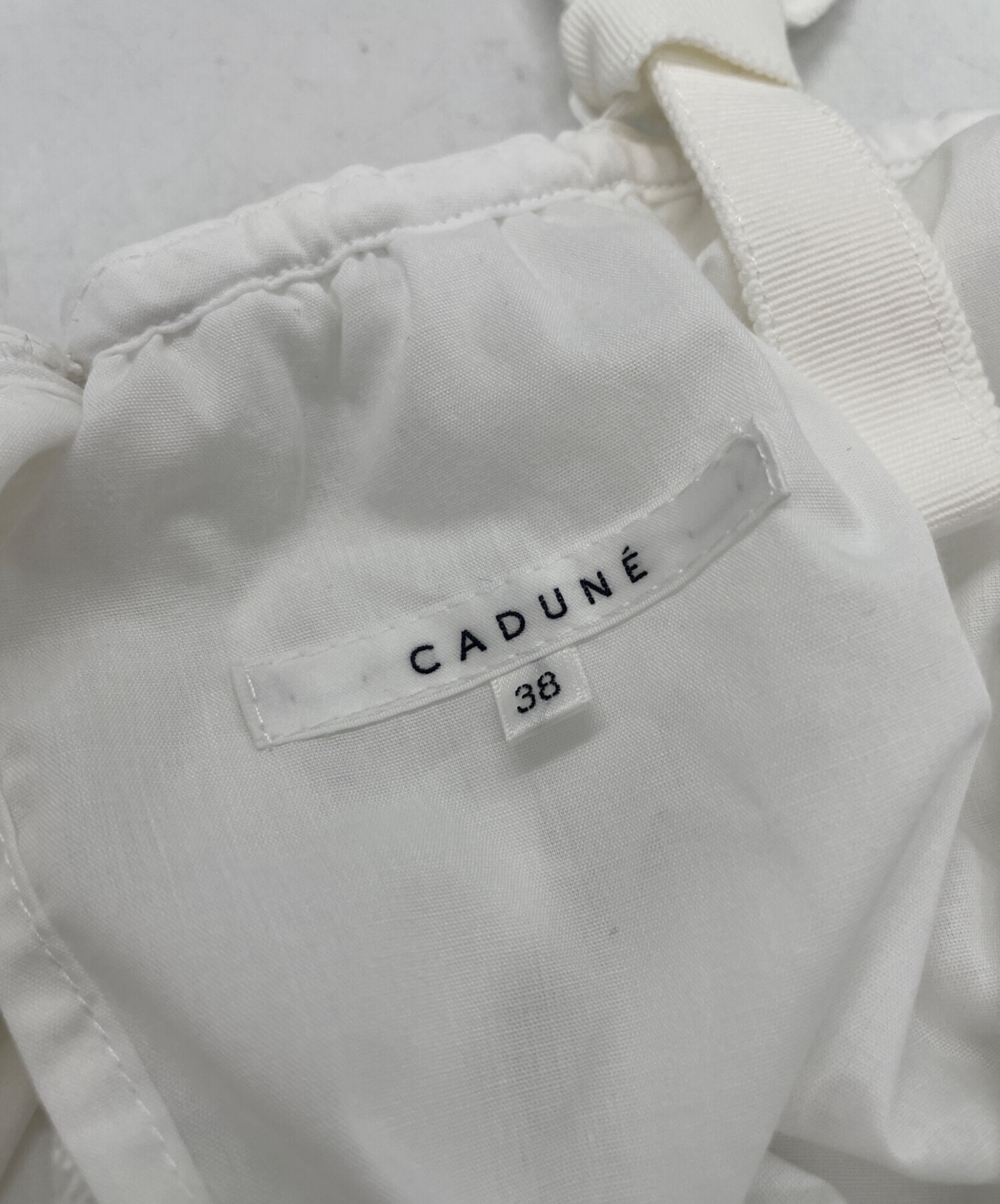 中古・古着通販】CADUNE (カデュネ) カットワークレースキャミソール
