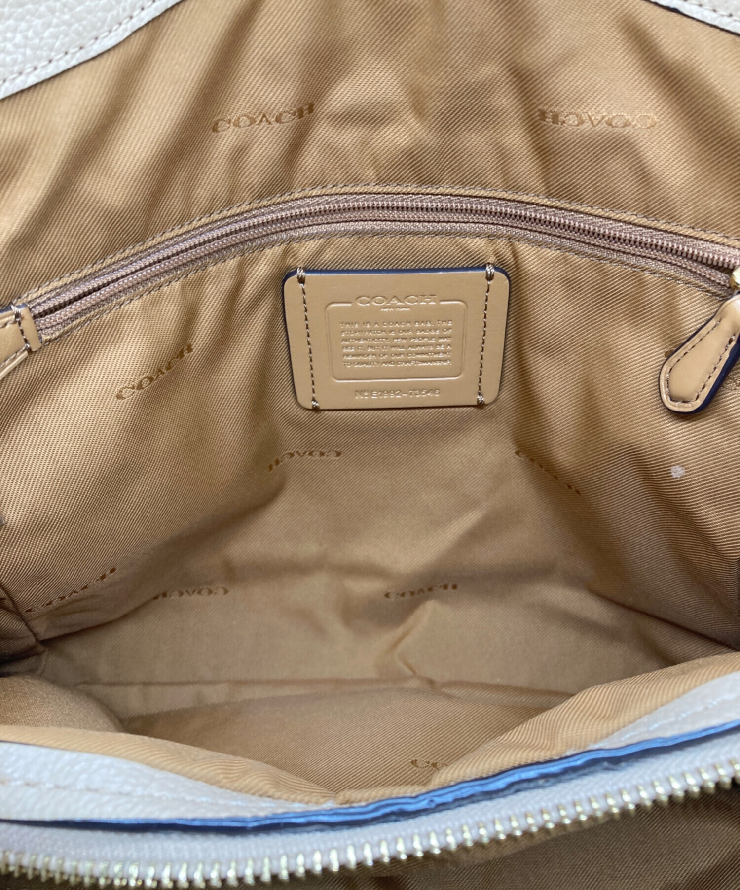 【未使用】COACH コーチ ハンドバッグ メタリックベージュ シミあり格安 中古・古着通販】COACH (コーチ) バッグ ブラウン｜ブランド・古着通販
