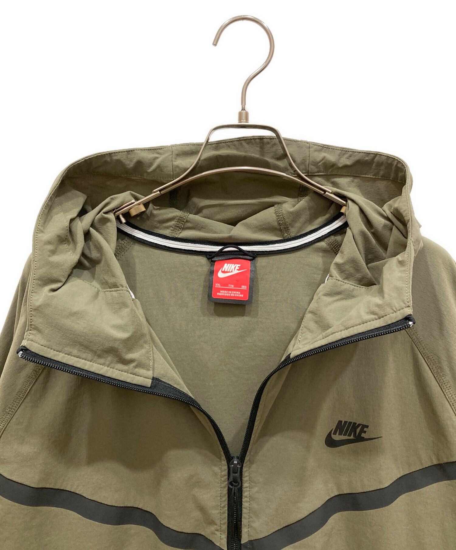 中古・古着通販】NIKE (ナイキ) テック ウィンドランナー グリーン 