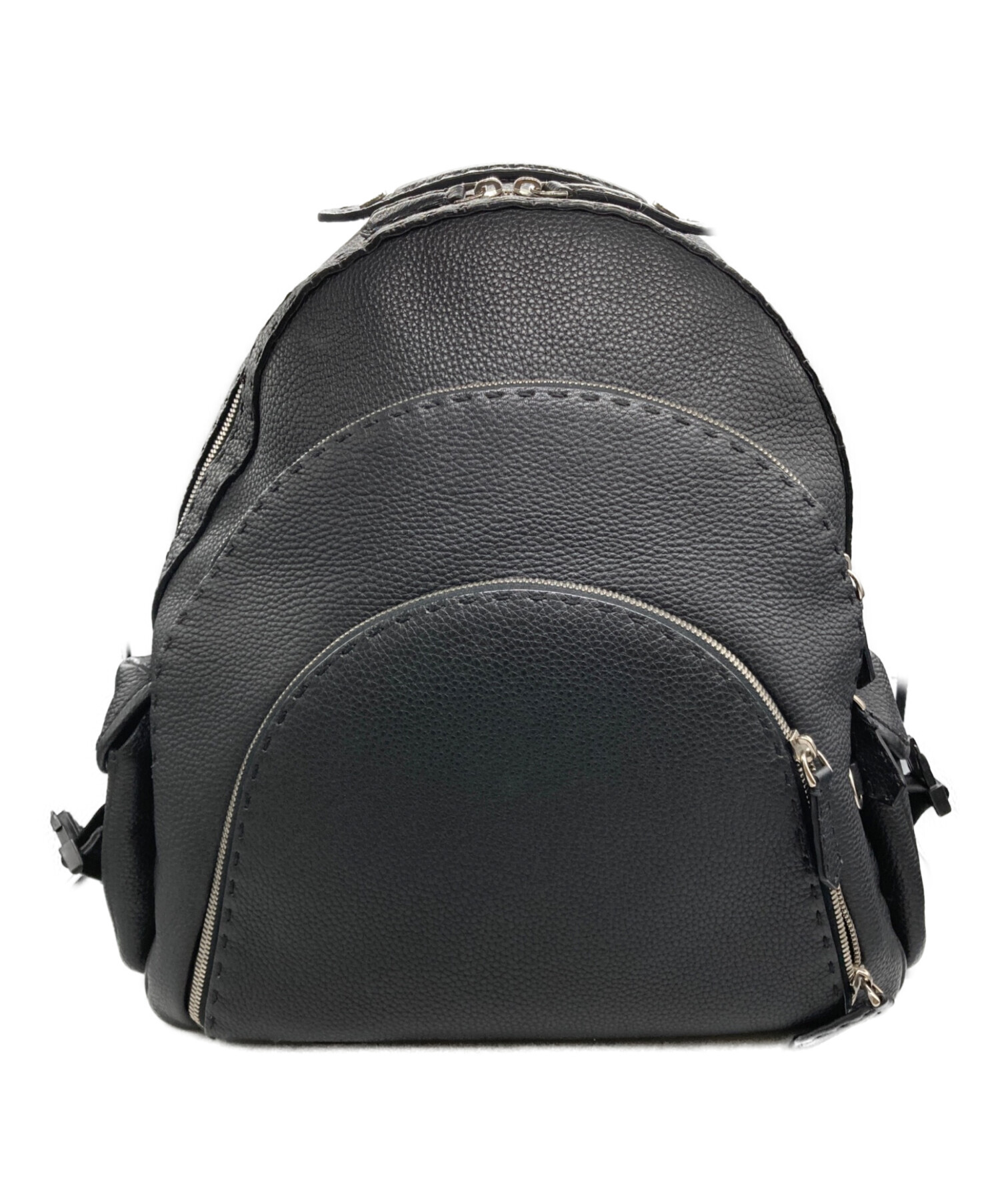 【最高級】FENDI リュック スタッズ Black Edition レザー 中古・古着通販】FENDI (フェンディ) ラウンドレザーリュック ブラック