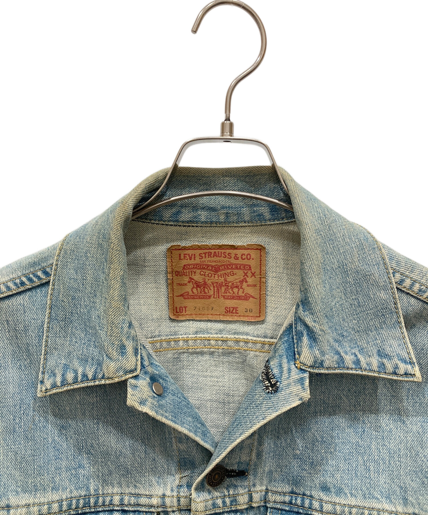 パ*イ様 【中古・レアタグあり】5枚セット販売 Levi's リーバイス デニム 中古・古着通販】LEVI'S (リーバイス) 71557デニムジャケット スカイ