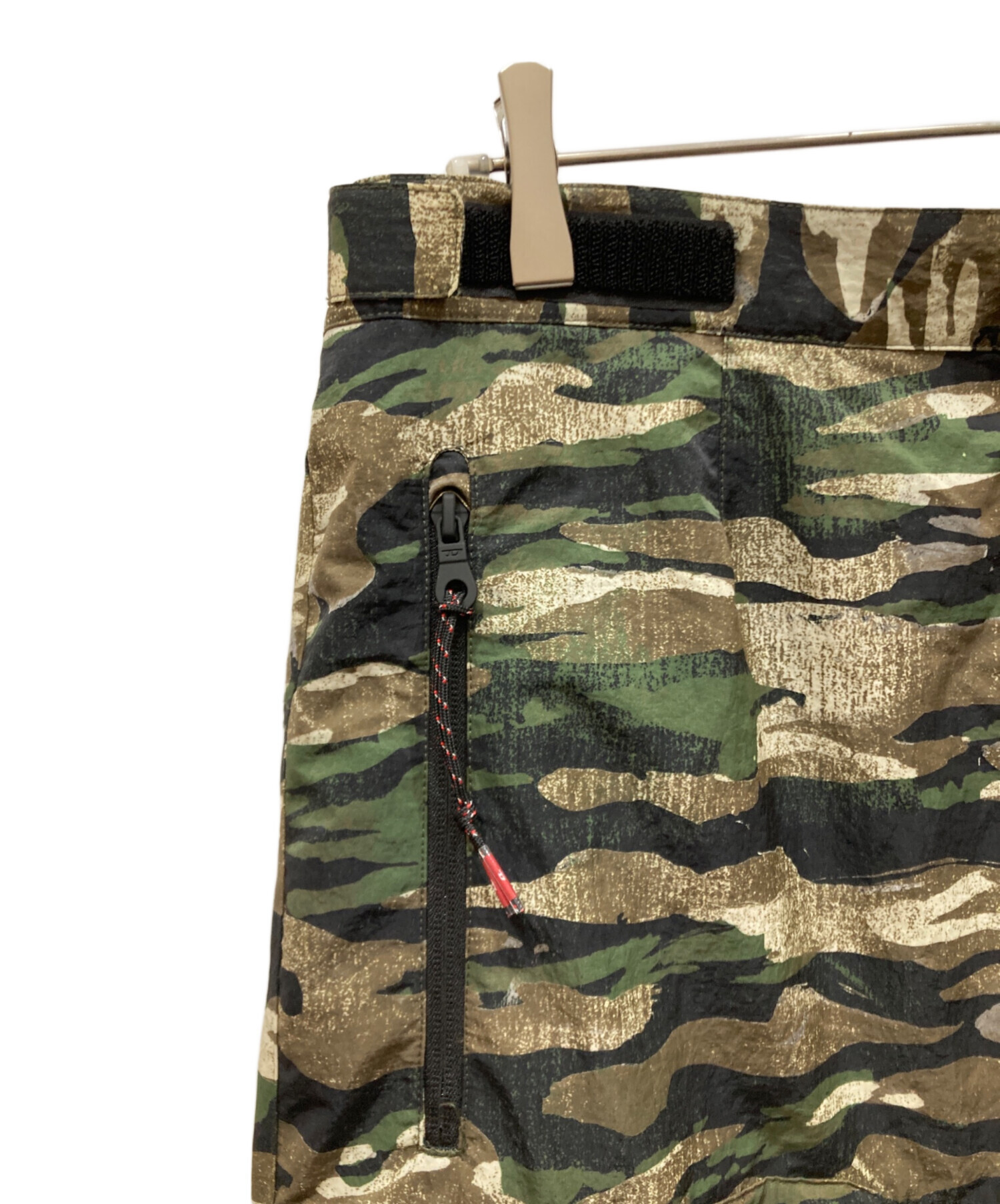 中古・古着通販】DIESEL (ディーゼル) バックロゴカモ柄カーゴパンツ