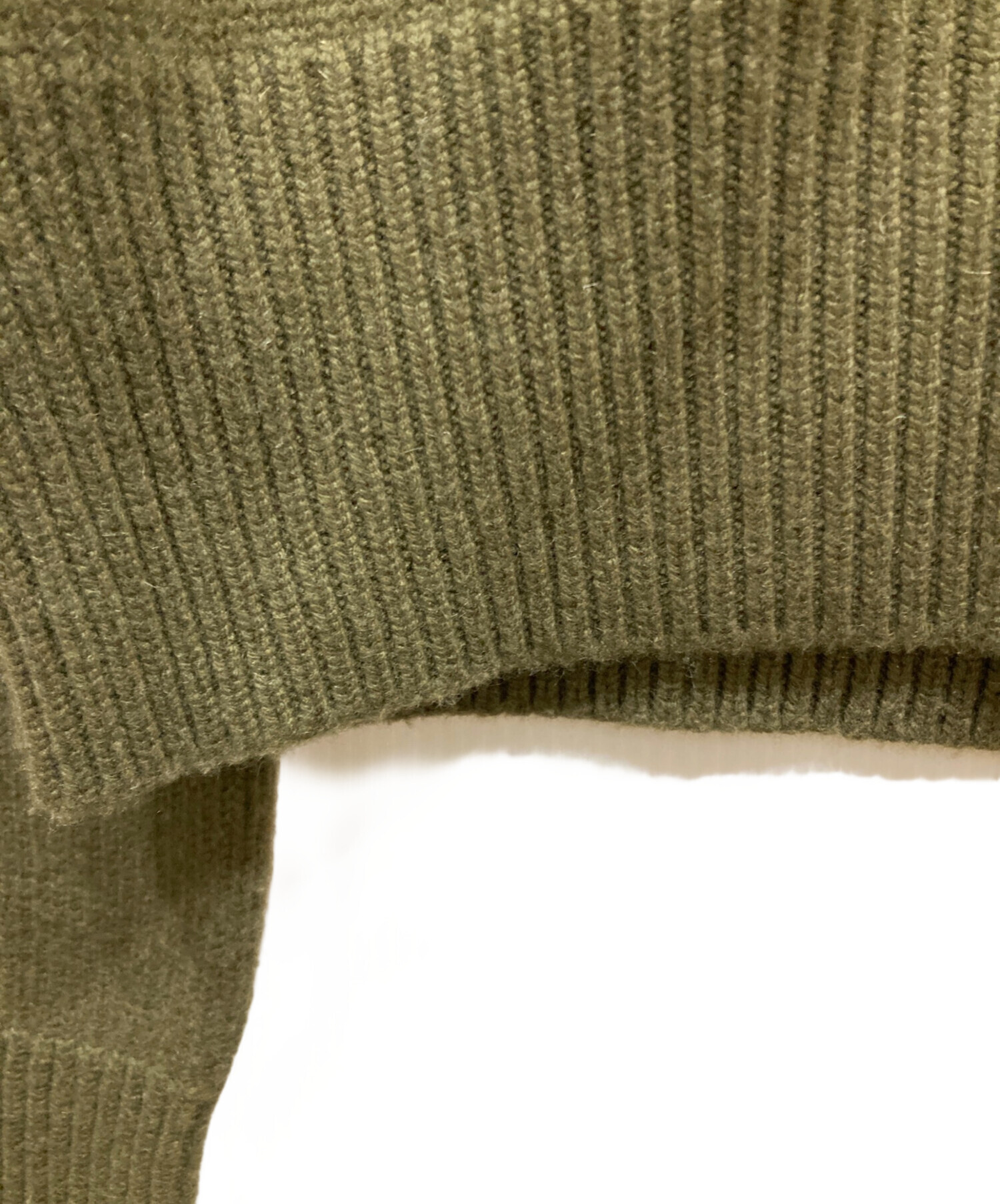 中古・古着通販】CELINE (セリーヌ) カシミヤVネックニット オリーブ