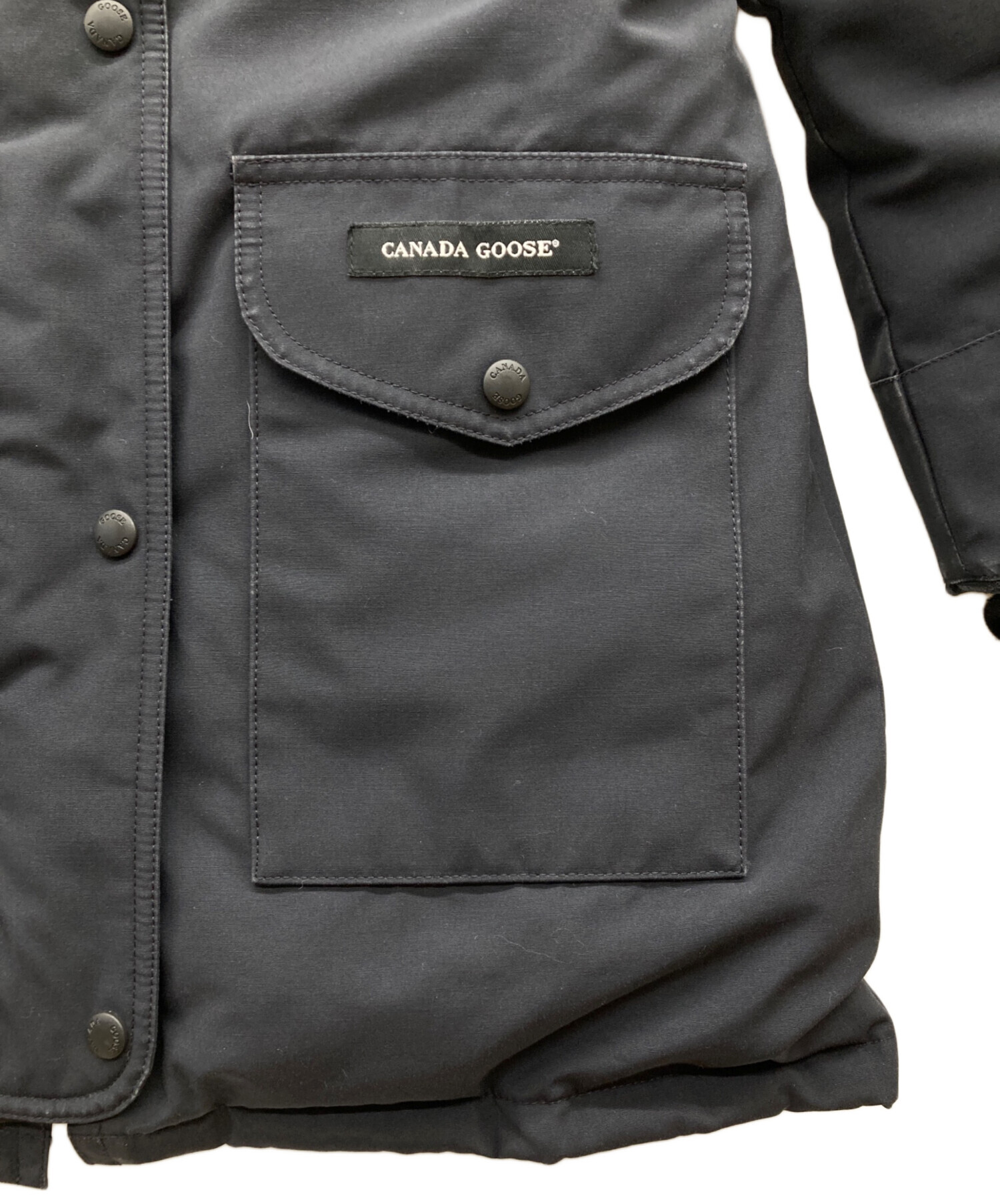 【未使用極美品】  トリリウムパーカ Mサイズ ホワイト 未使用極美品】CANADA GOOSE トリリウムパーカ Mサイズ ホワイト