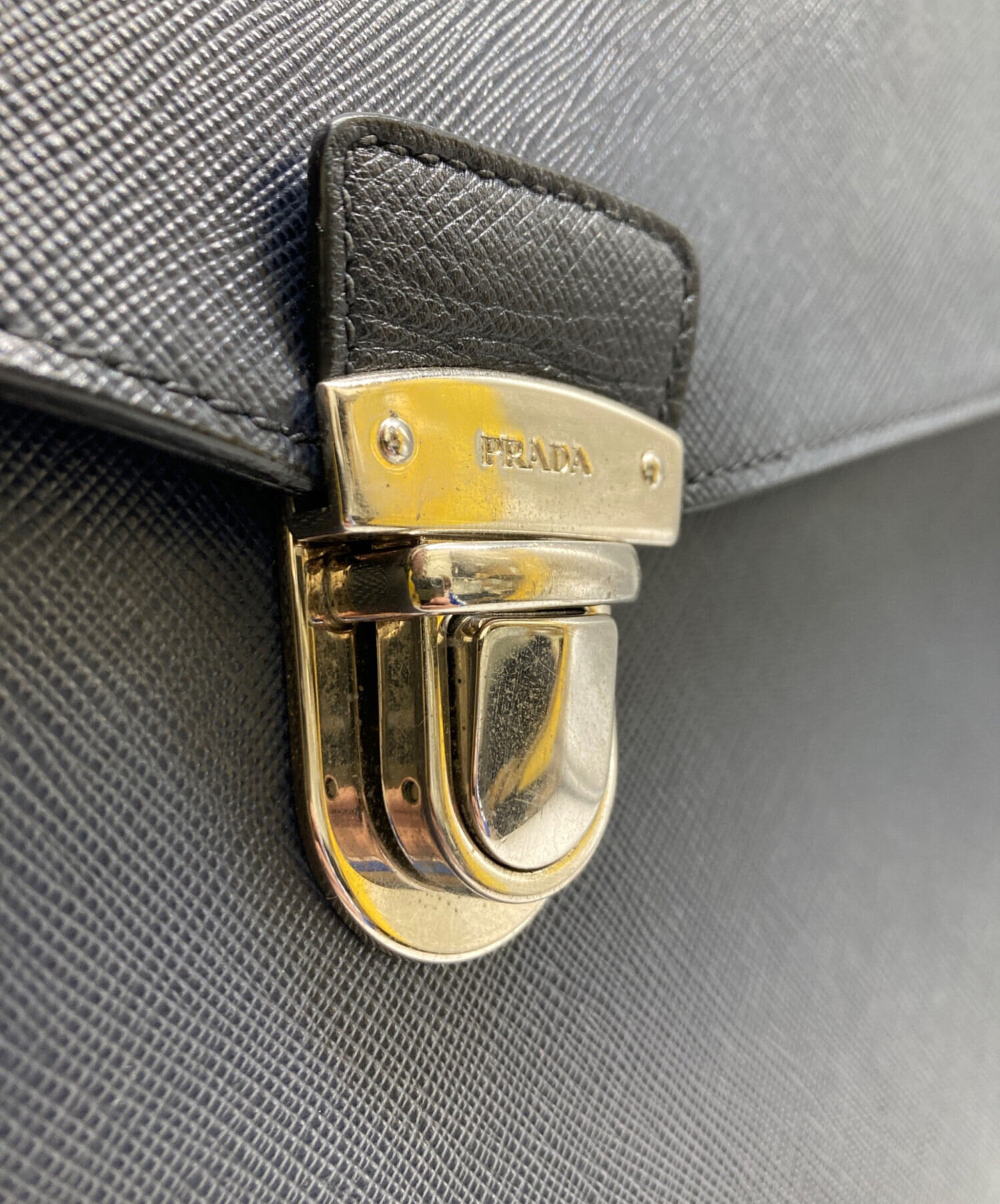 中古・古着通販】PRADA (プラダ) サフィアーノレザークラッチバッグ 