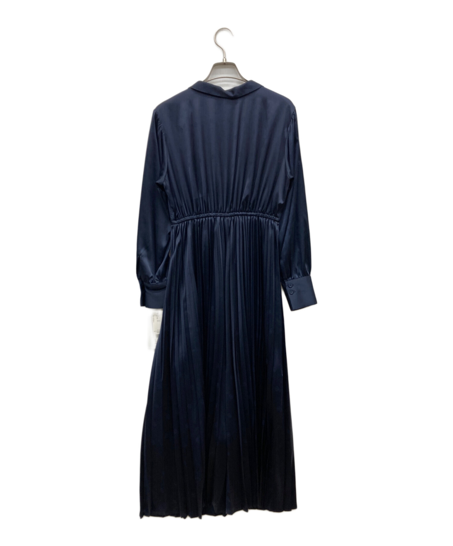 CELFORD新品未使用タグ付ネイビー 長袖ワンピース 中古・古着通販】CELFORD (セルフォード) ロゴプリント モノグラム