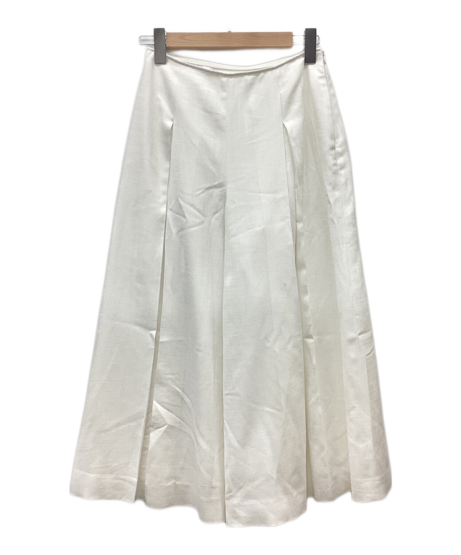 新品同様FOXEY NEW YORK Pants【Beatrix】38 中古・古着通販】FOXEY (フォクシー) Pants Beatrix ホワイト サイズ