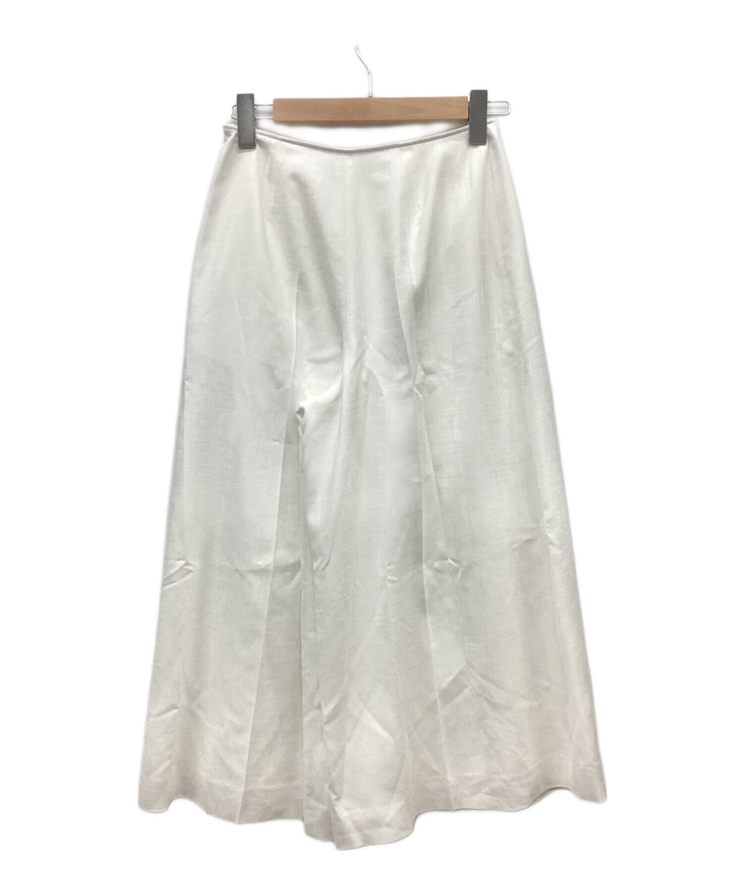 新品同様FOXEY NEW YORK Pants【Beatrix】38 中古・古着通販】FOXEY (フォクシー) Pants Beatrix ホワイト サイズ