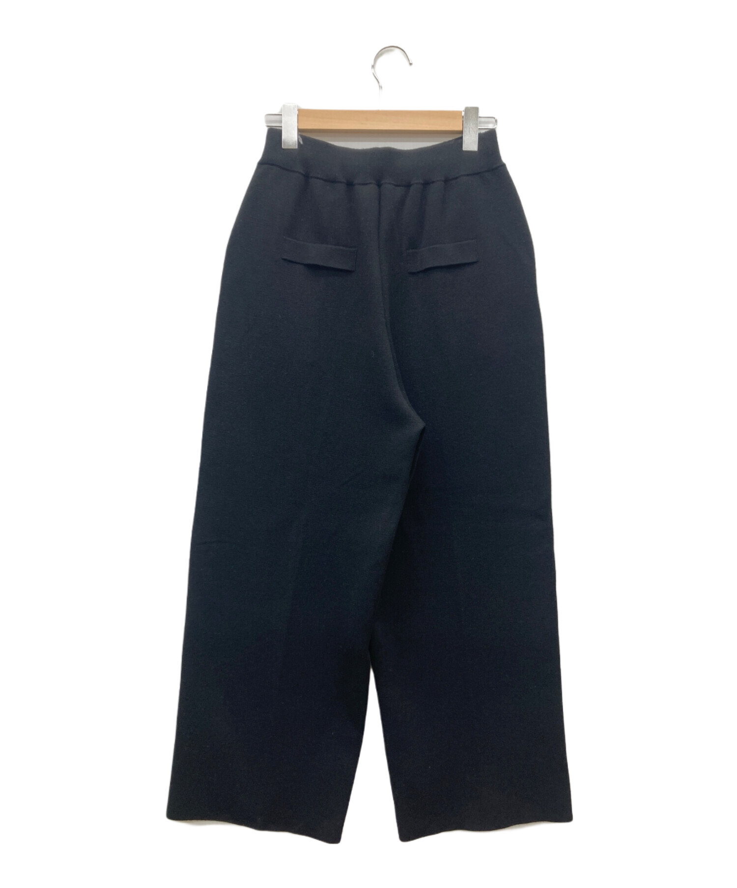 LOHEN 裾ゴムタック　ブラックパンツ 中古・古着通販】LOHEN (ローヘン) ミラノリブピンタックワイドパンツ
