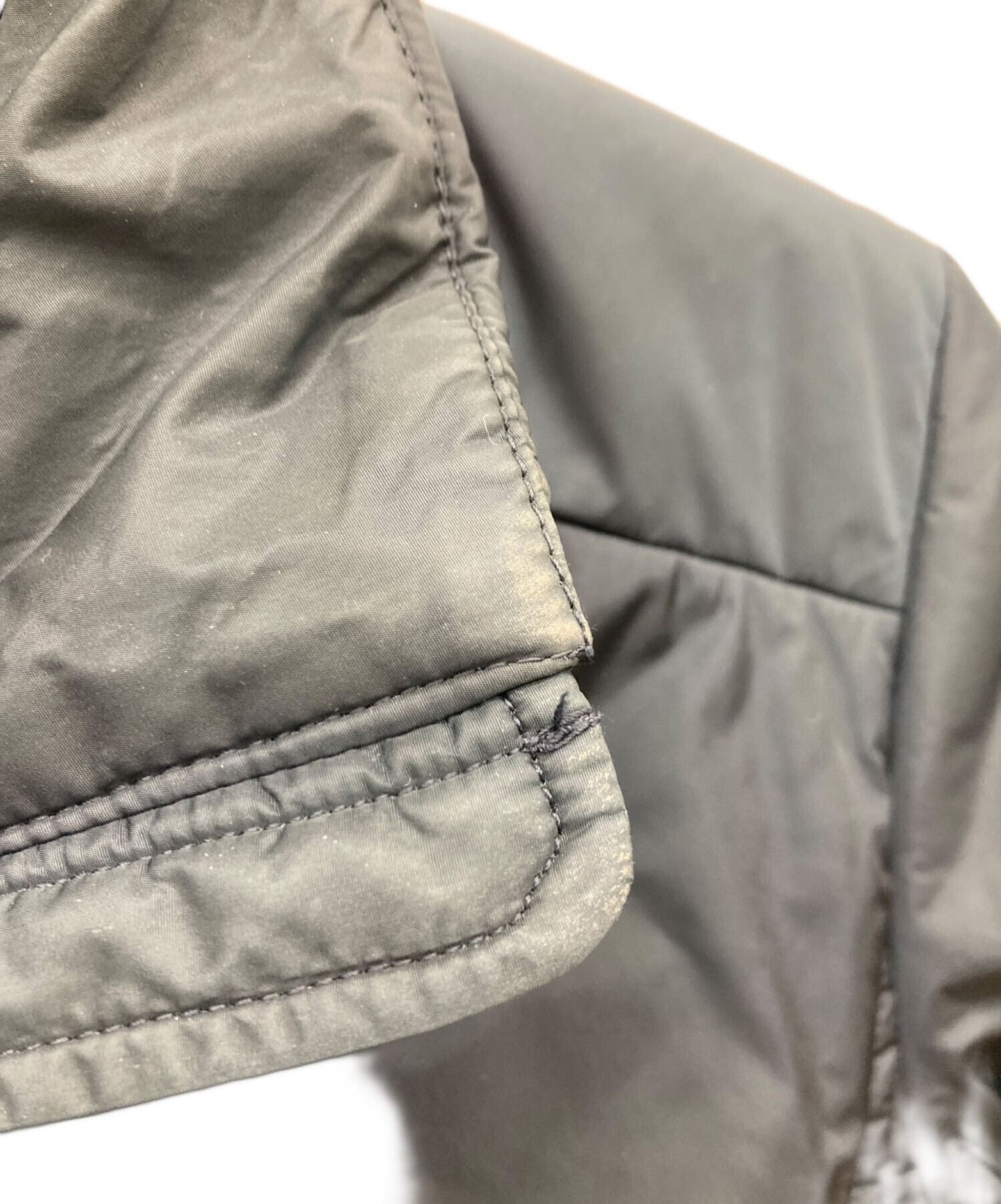 美品✨プラダスポーツ ゴアテックス ジャケット ブルゾン 希少ライトブルー 38 2025年最新】プラダ ゴアテックスの人気アイテム - メルカリ