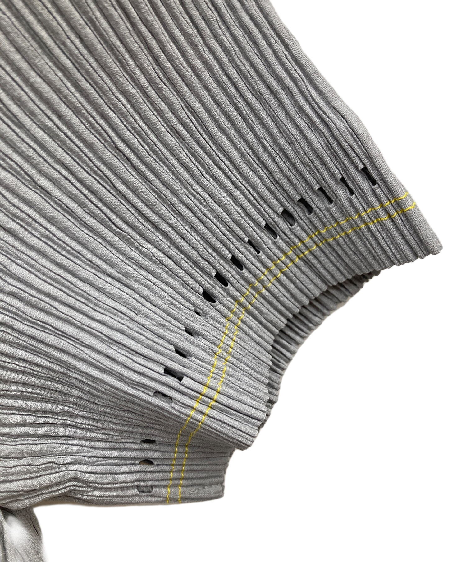 中古・古着通販】ISSEY MIYAKE (イッセイミヤケ) プリーツカットソー