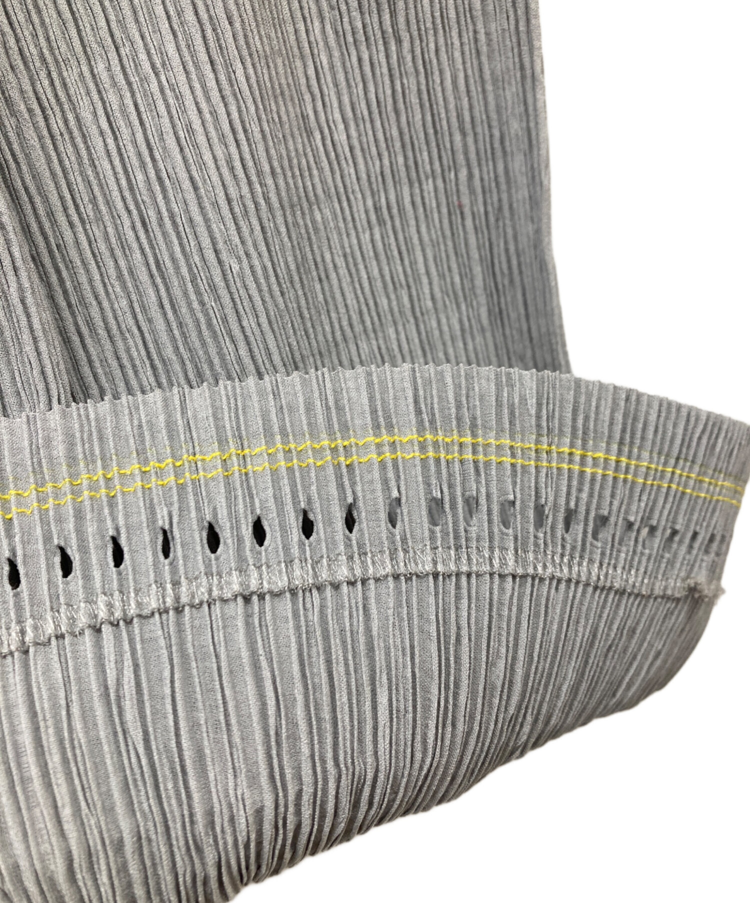 中古・古着通販】ISSEY MIYAKE (イッセイミヤケ) プリーツパンツ