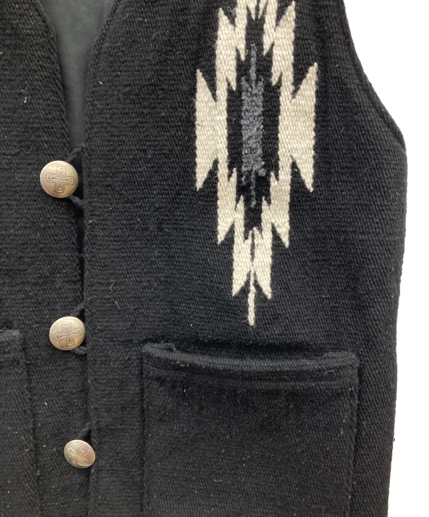 中古・古着通販】MOLINA (モリナ) コンチョボタンチマヨベスト