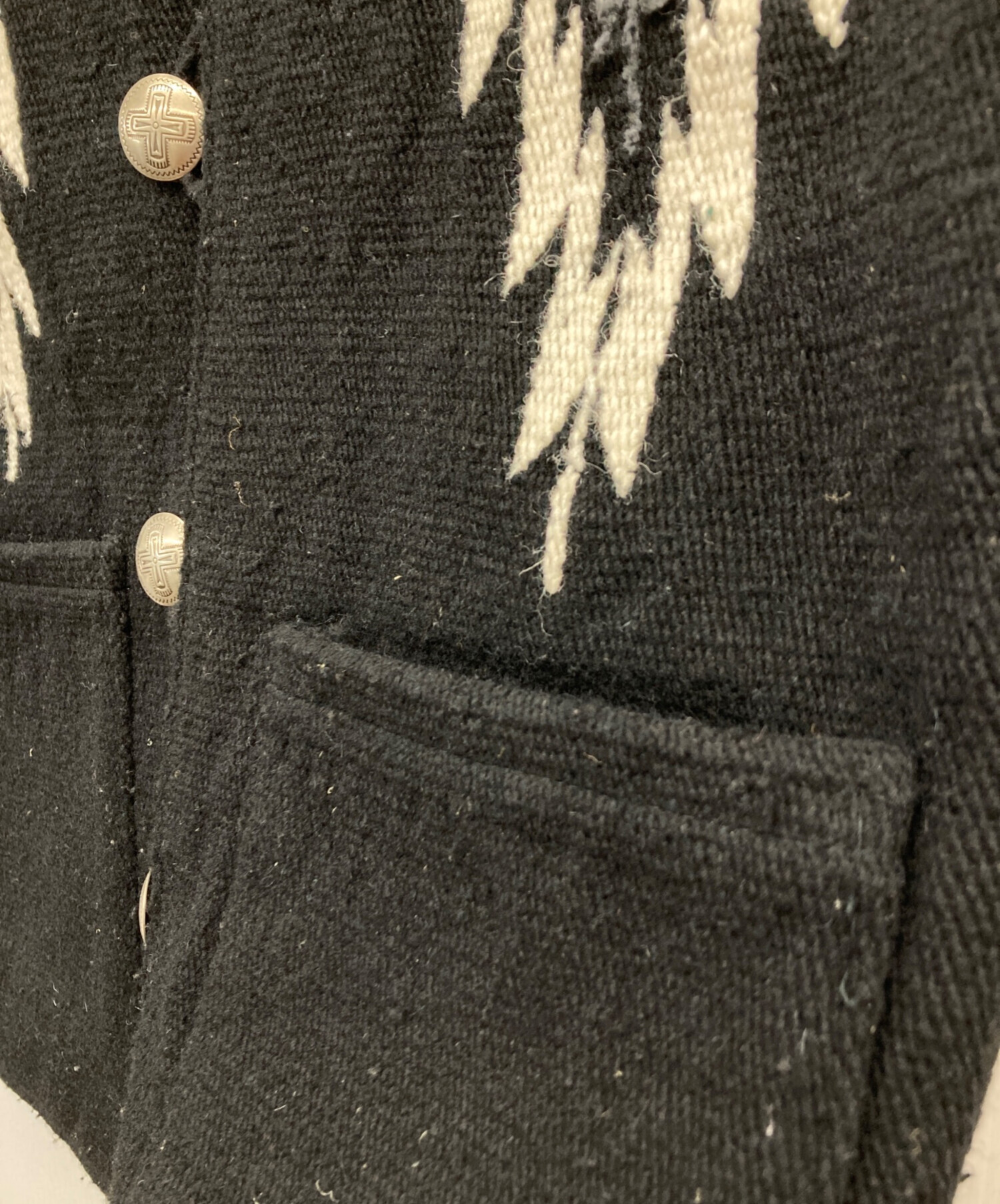 中古・古着通販】MOLINA (モリナ) コンチョボタンチマヨベスト