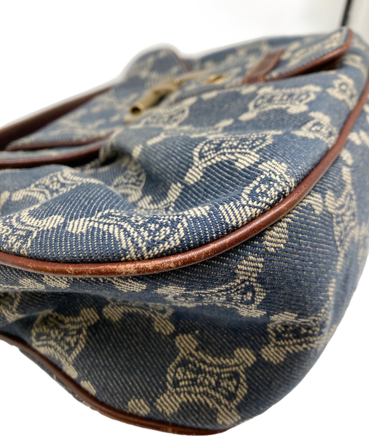 美品✨希少✨CELINE パリマカダム トリオンフ デニム　ワンショルダーバッグ CELINE/セリーヌ】より「マカダム柄デニムレザーワンショルダーバッグ