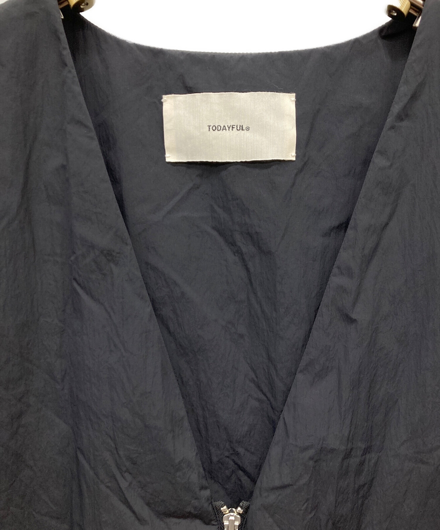 ジャケット・アウター TODAYFUL Vneck Nylon Vest ivo TODAYFUL - TODAYFUL Vneck Nylon Vest ivoの通販 by Kirishop