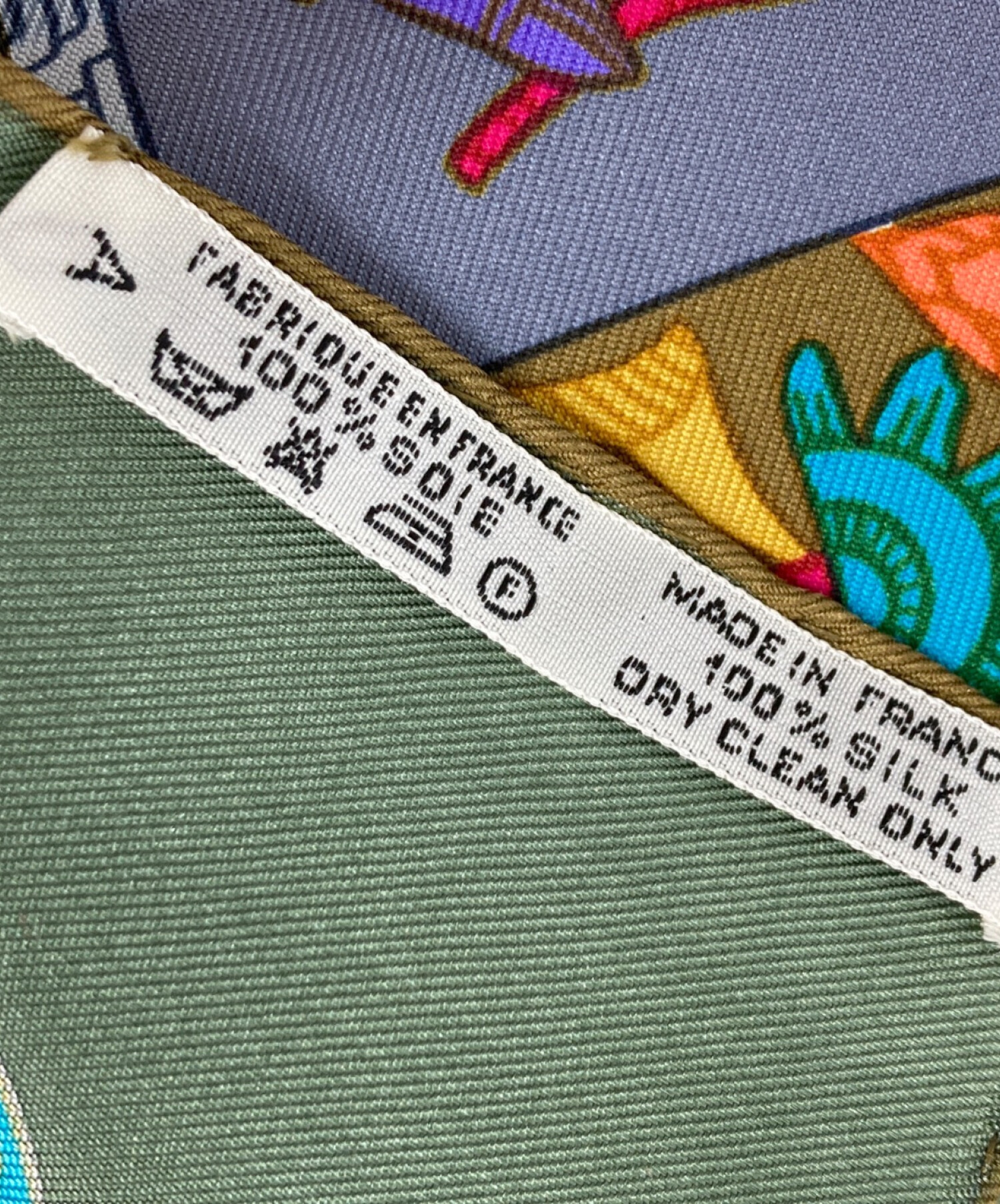 中古・古着通販】HERMES (エルメス) カレ90/TORANA 塔門/大判シルク