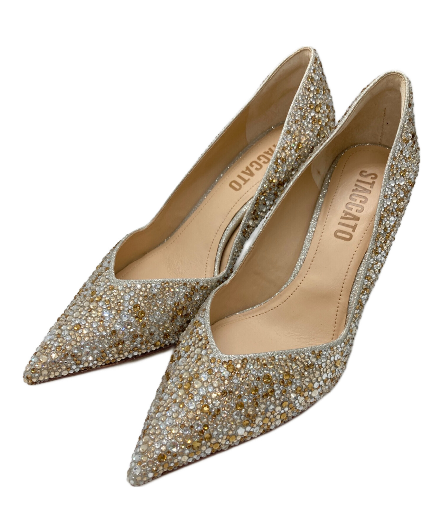 【新品未使用】スタッカート　靴　ベージュ　23.5 中古・古着通販】STACCATO (スタッカート) Vカットクイーンパンプス