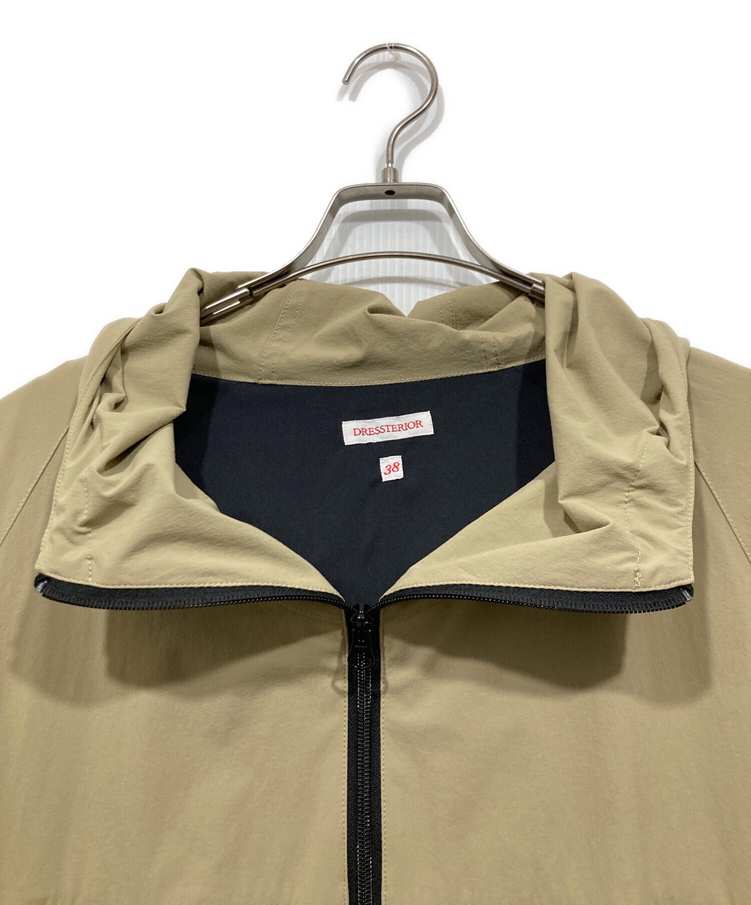 DRESSTERIOR ドレステリア パーカー M ベージュ 【古着】【中古】【送料無料】 中古・古着通販】DRESSTERIOR (ドレステリア) 【撥水】アノラック