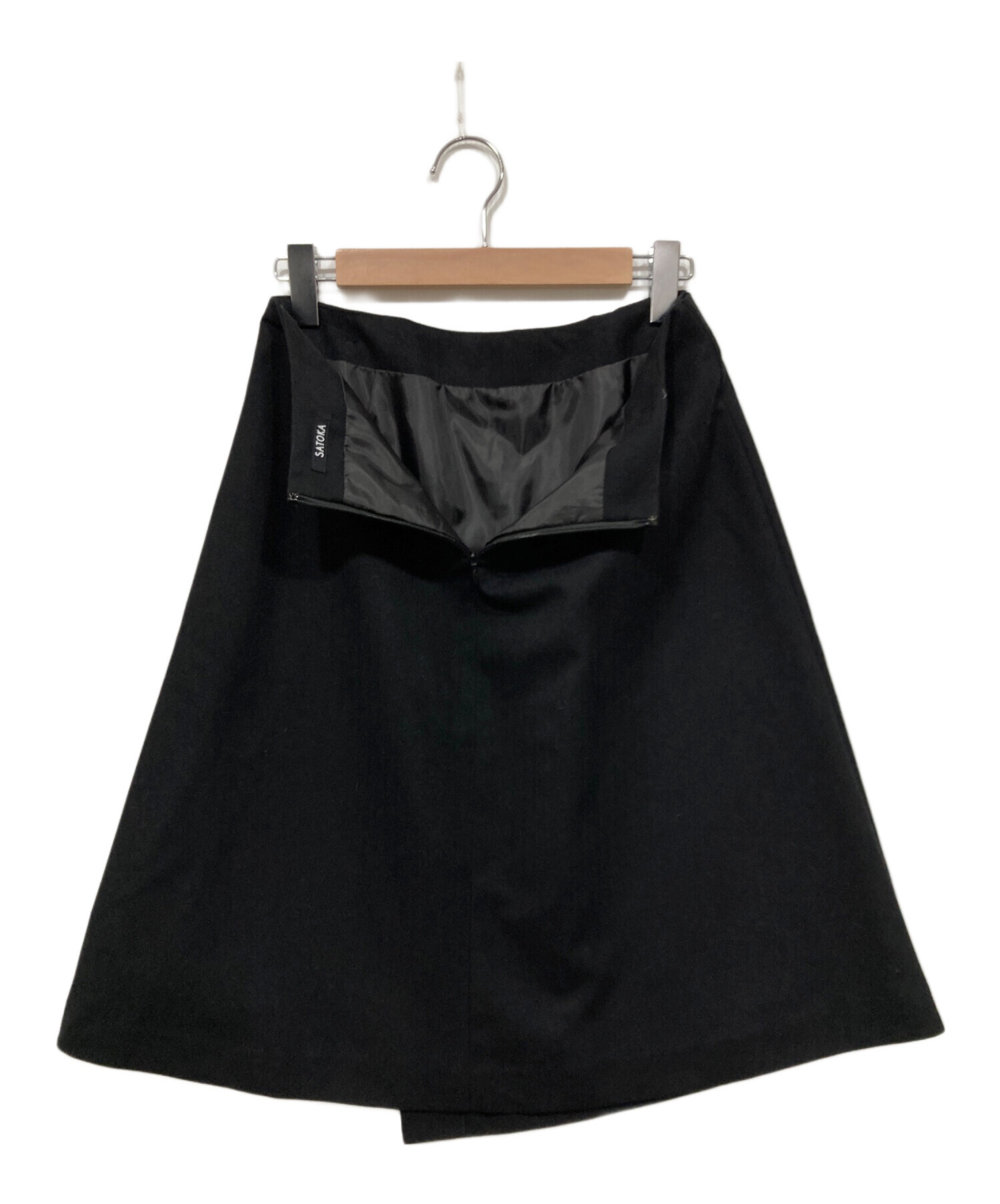 専用です。【SATOKA MIKI】 サトカ　台形型　フレアスカート　黒【1】 SATOKA スカート 専用です。SATOKA MIKI サトカ 台形型 フレアスカート 黒1