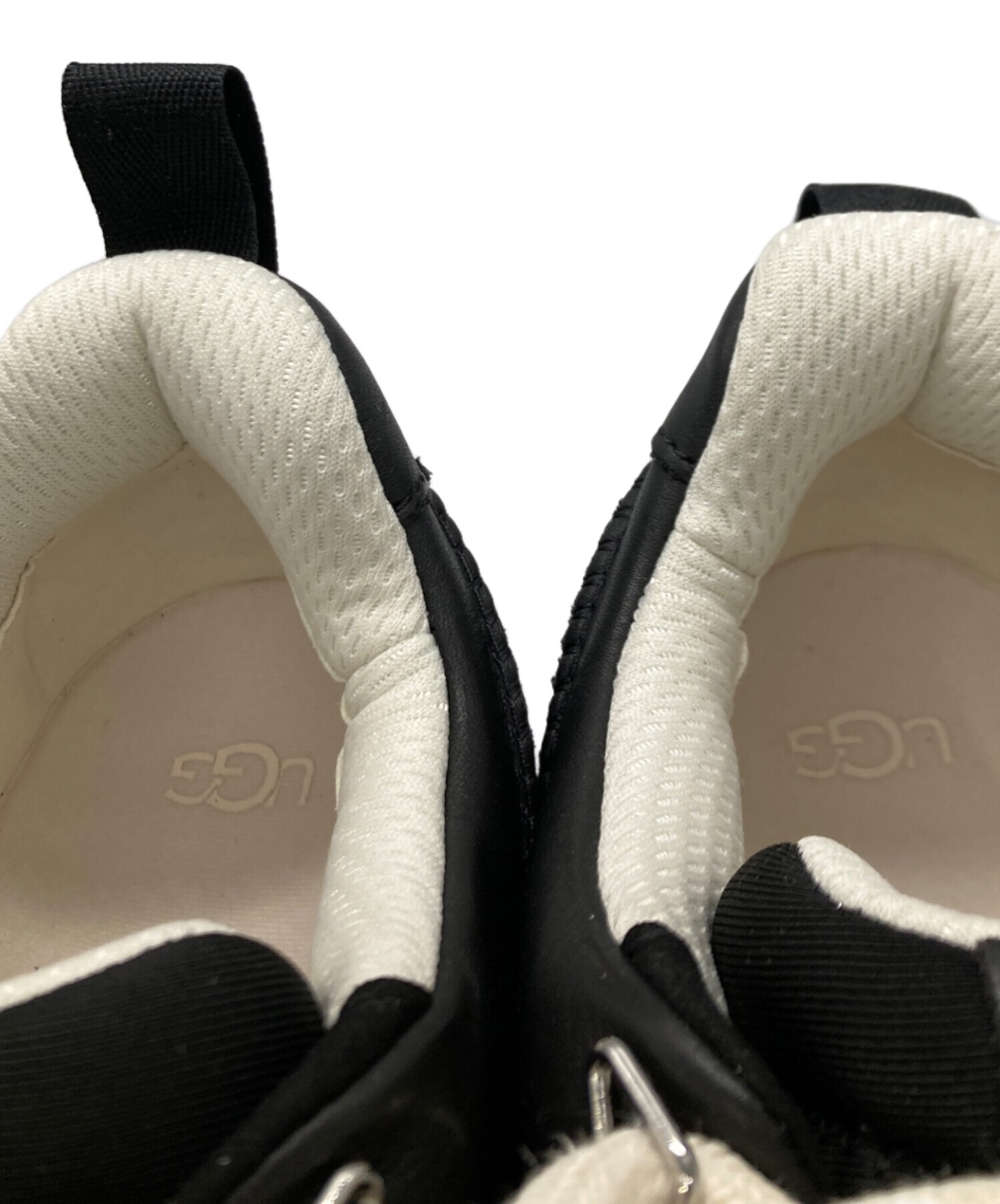 中古・古着通販】UGG (アグ) ローカットスニーカー ブラック サイズ:29