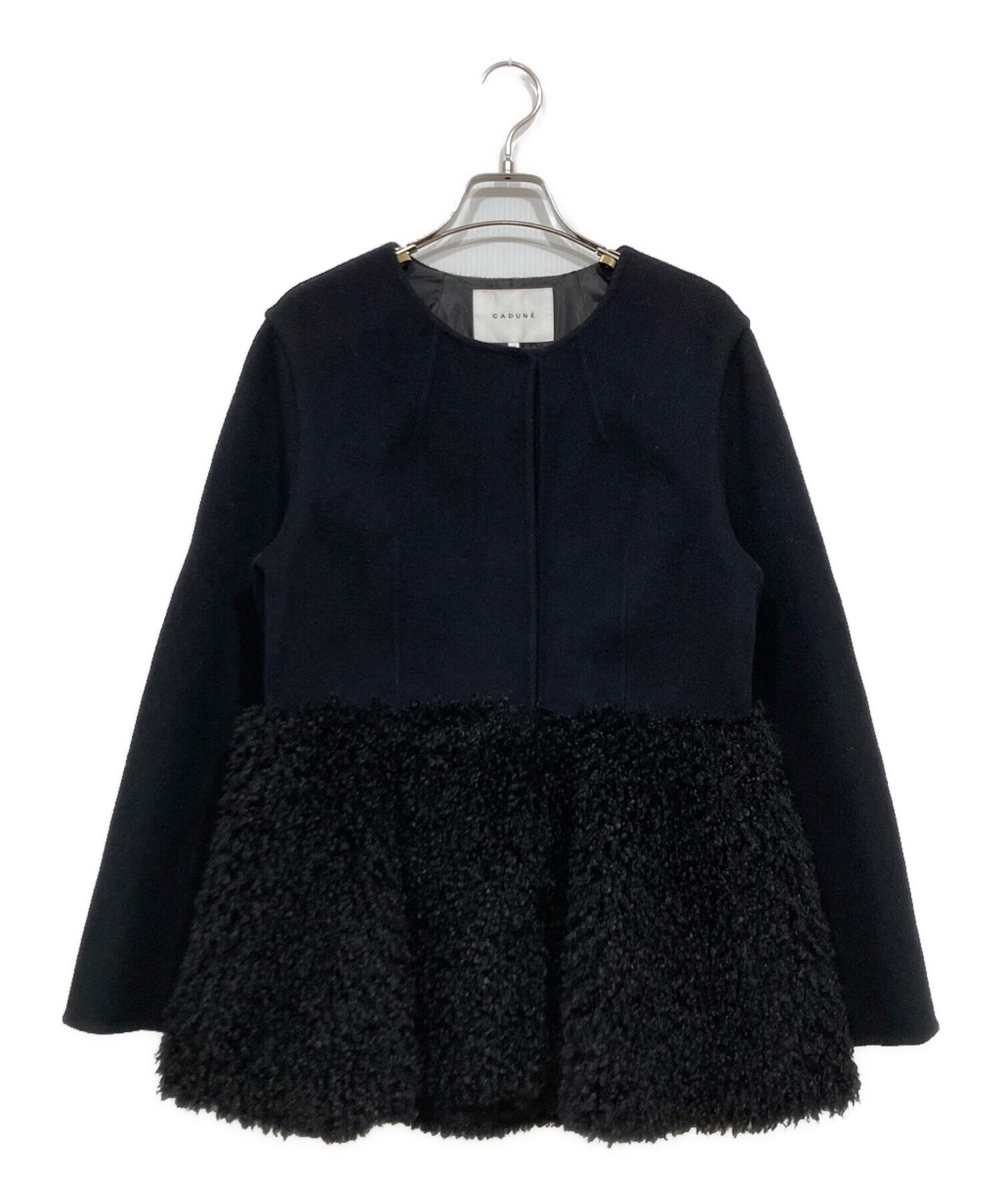 中古・古着通販】CADUNE (カデュネ) プードルペプラムコート ブラック