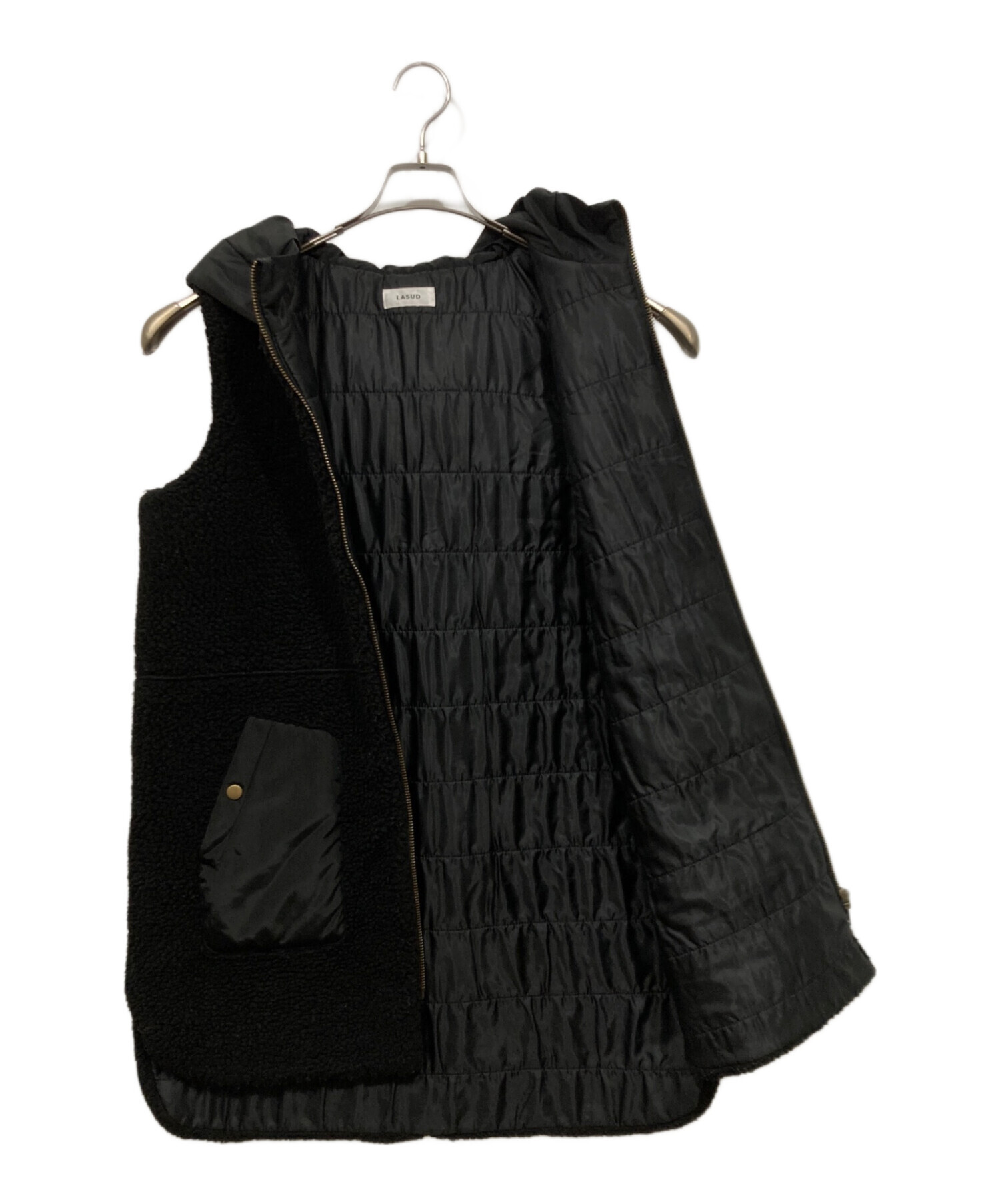 新品★定価21,000円　LASUD フード付きボアベスト 9号 黒 美品 定価21,000円 LASUD フード付きボアベスト 9号 新品 定価21 000円