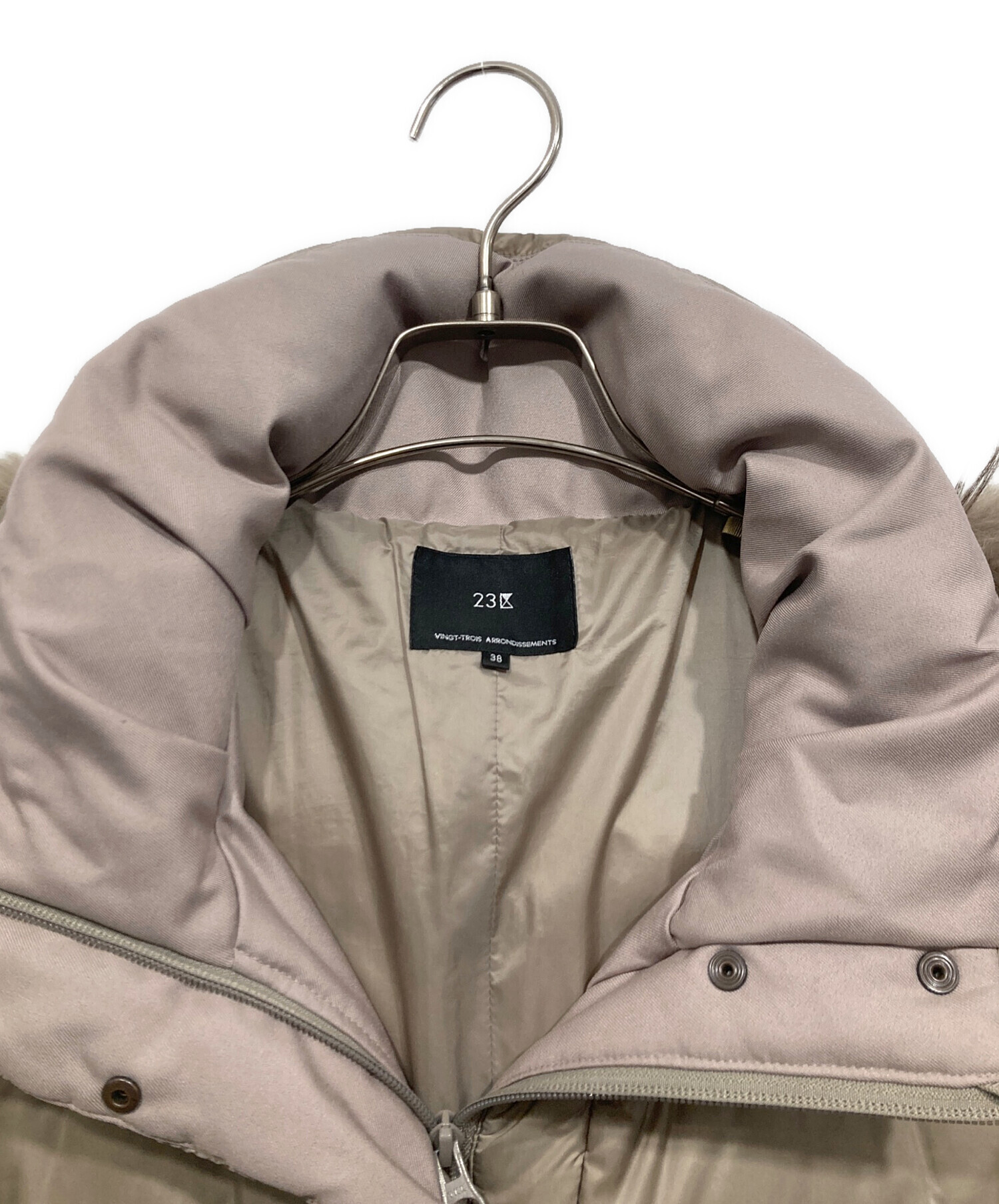 中古・古着通販】23区 (ニジュウサンク) ダウンコート ベージュ サイズ 