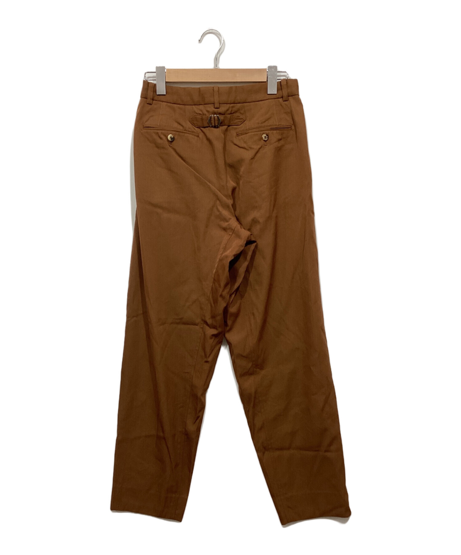 ISSEY MIYAKE イッセイミヤケ タックテーパードパンツ ネイビー 2 中古・古着通販】ISSEY MIYAKE (イッセイミヤケ) テーパードタック