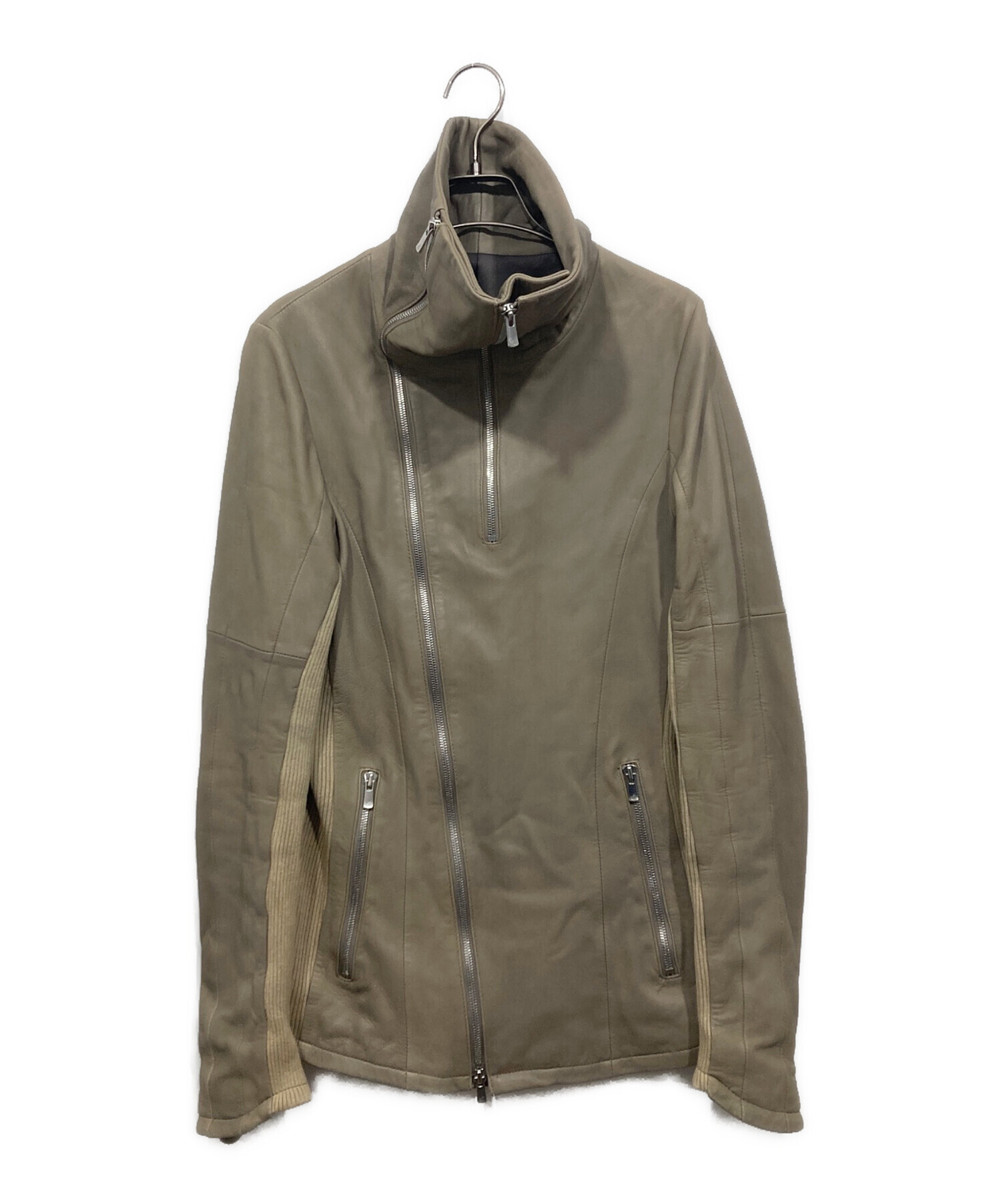 142 新品未使用保管品　タグ付き　ラムレザー　ブルゾン　コート　ノーカラー 中古・古着通販】NO ID. (ノーアイディー) ラムレザーハイカラー