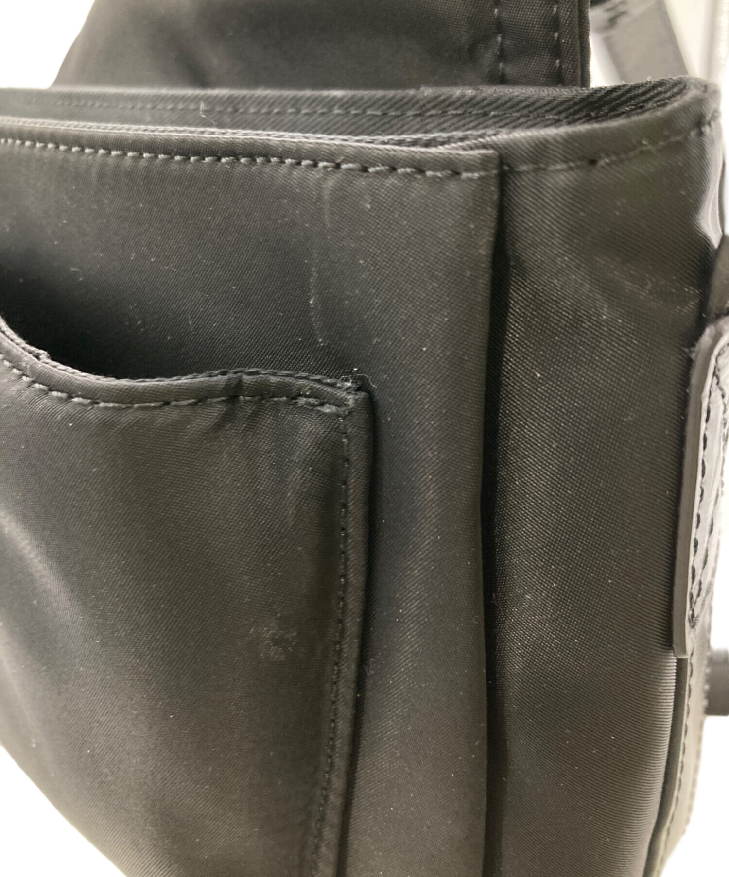 TOUT Y EST トゥティエ ショルダーバッグ  黒 【古着】【中古】【送料無料】 中古・古着通販】TOUT Y EST (トゥティエ) ショルダーバッグ / ボレ