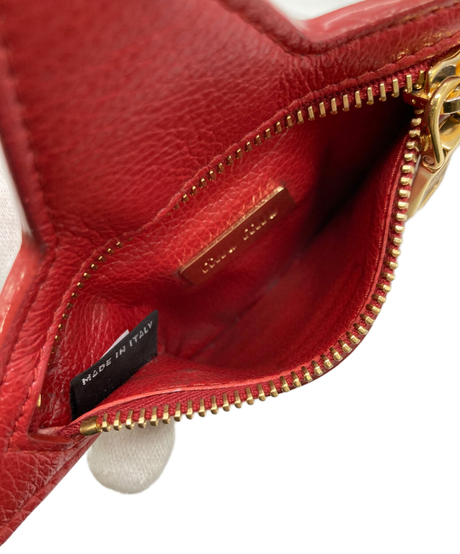 中古・古着通販】MIU MIU (ミュウミュウ) バッグチャーム レッド 中古・古着通販】MIU MIU (ミュウミュウ) バッグチャーム レッド