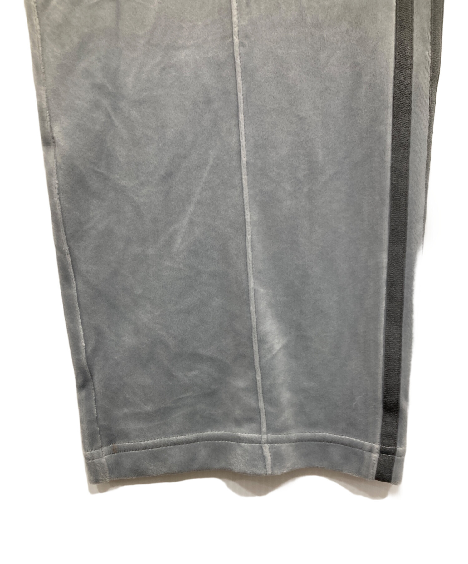 中古・古着通販】adidas (アディダス) ベロアトラックパンツ グレー