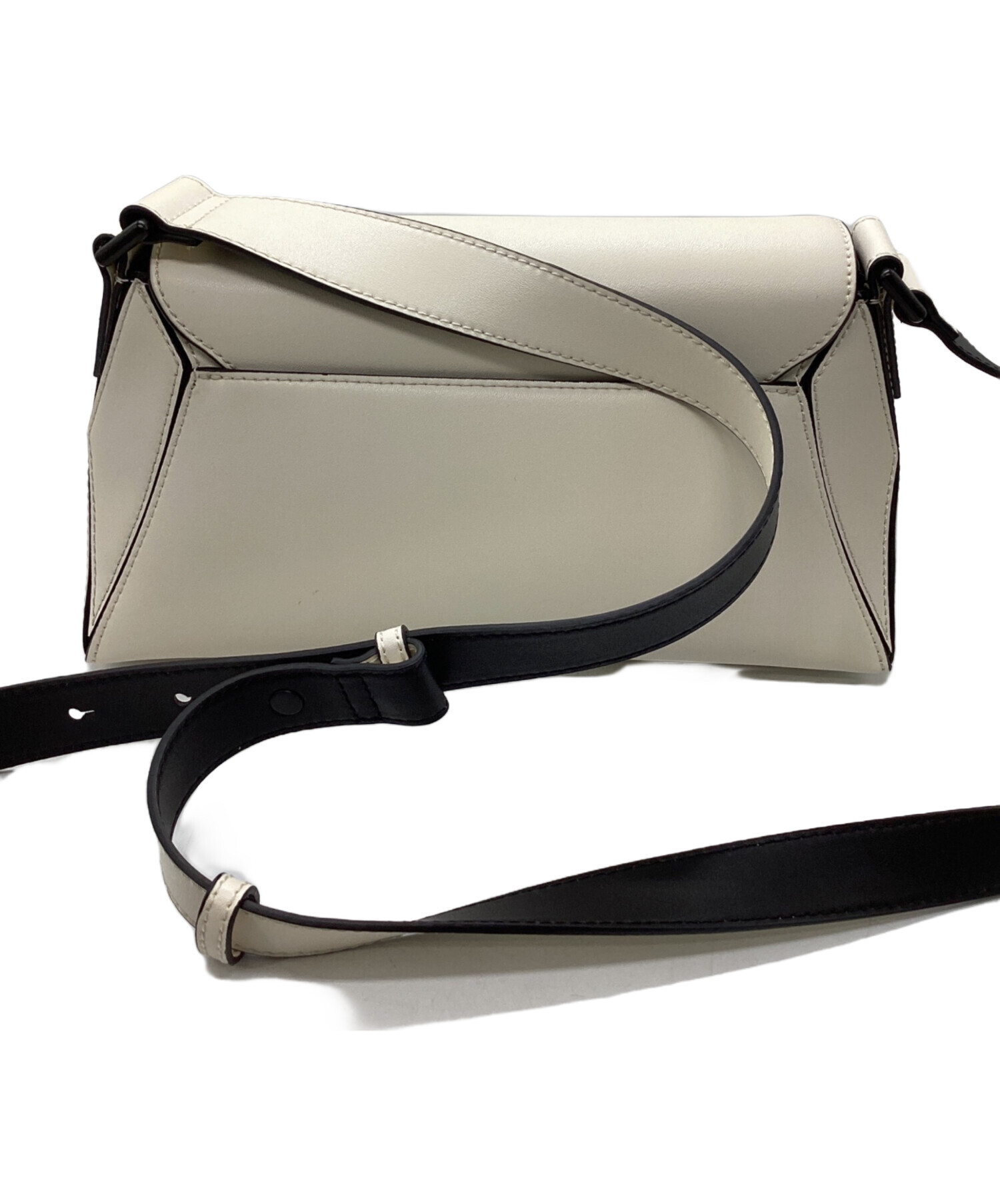 中古・古着通販】CHARLES & KEITH (チャールズアンドキース) ナスリン 