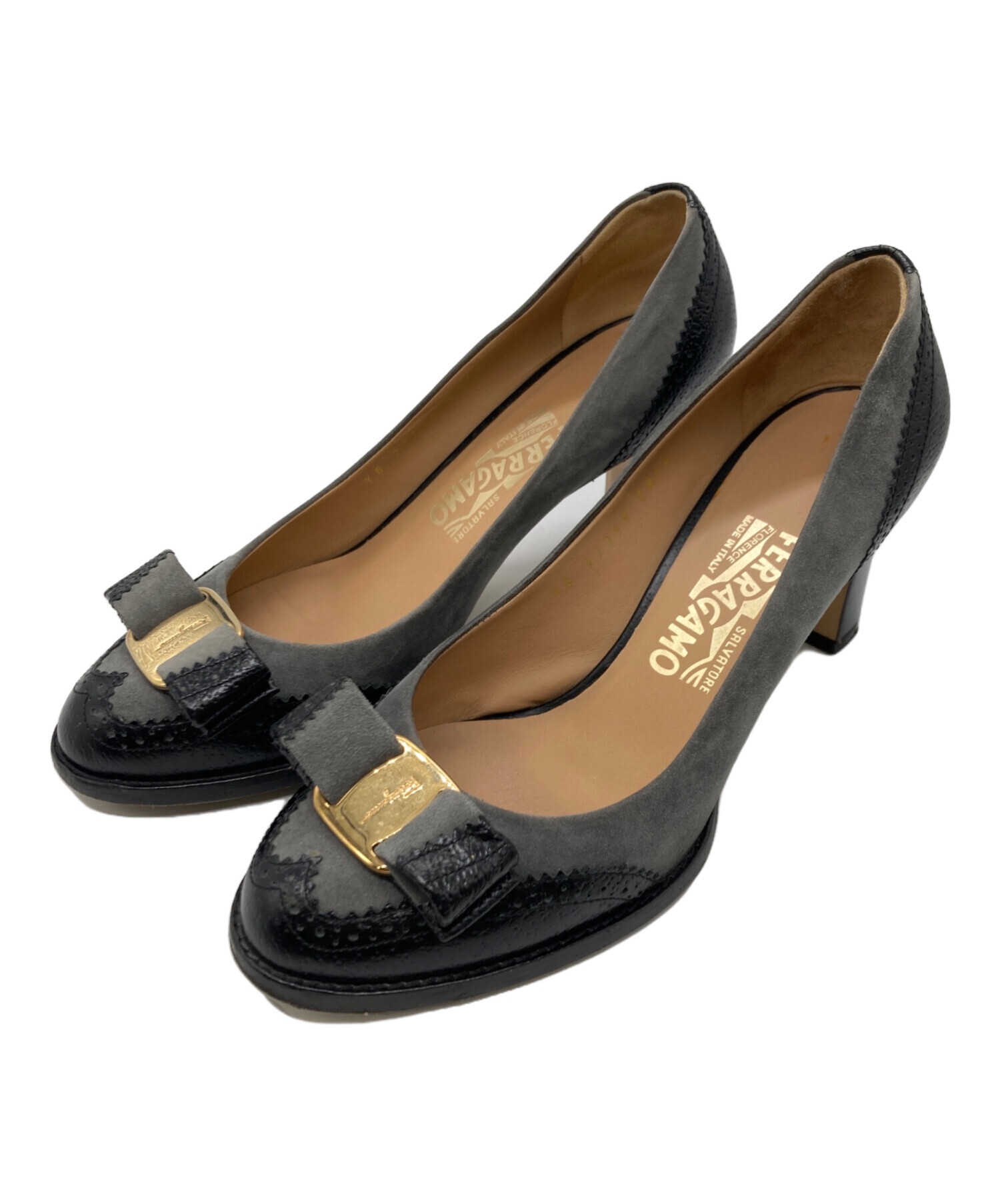Salvatore Ferragamo ブラックパンプス 中ヒール 中古・古着通販】Salvatore Ferragamo (サルヴァトーレ フェラガモ