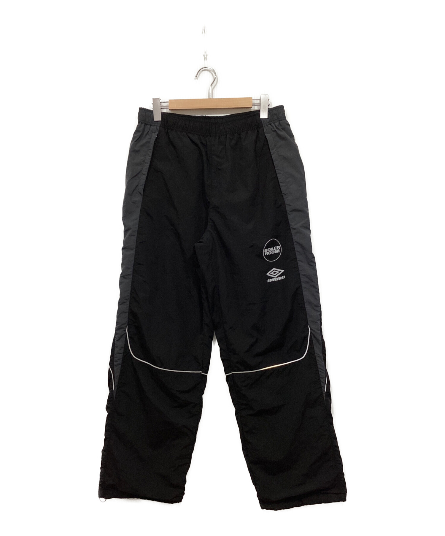 ボイラールーム BOILER ROOM 新品 未使用 カーゴパンツ BLACK 中古・古着通販】UMBRO (アンブロ) BOILER ROOM (ボイラールーム
