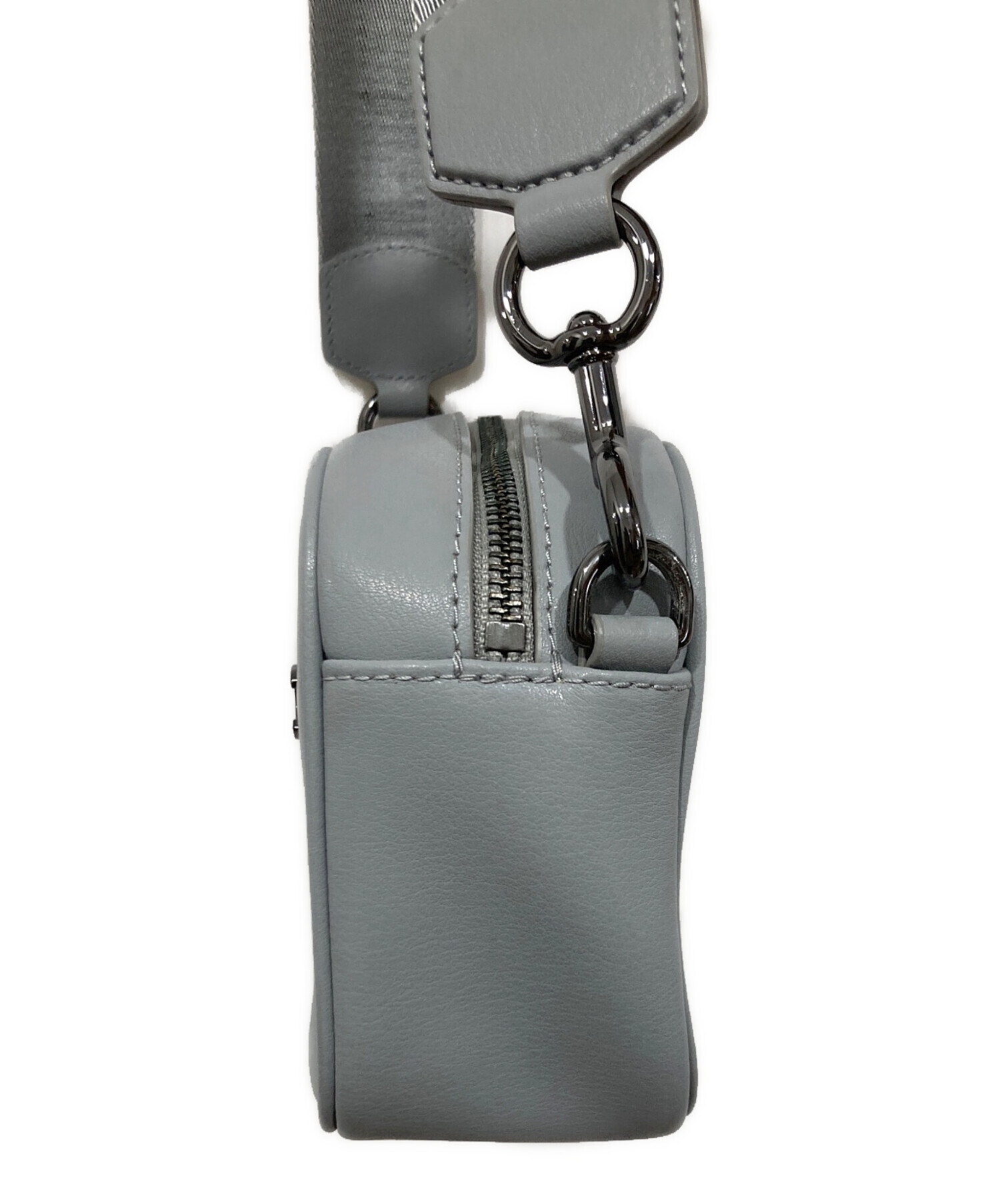 MARC BY MARC JACOBS グレー ショルダーバッグ　美品 中古・古着通販】MARC JACOBS (マークジェイコブス) ショルダーバッグ