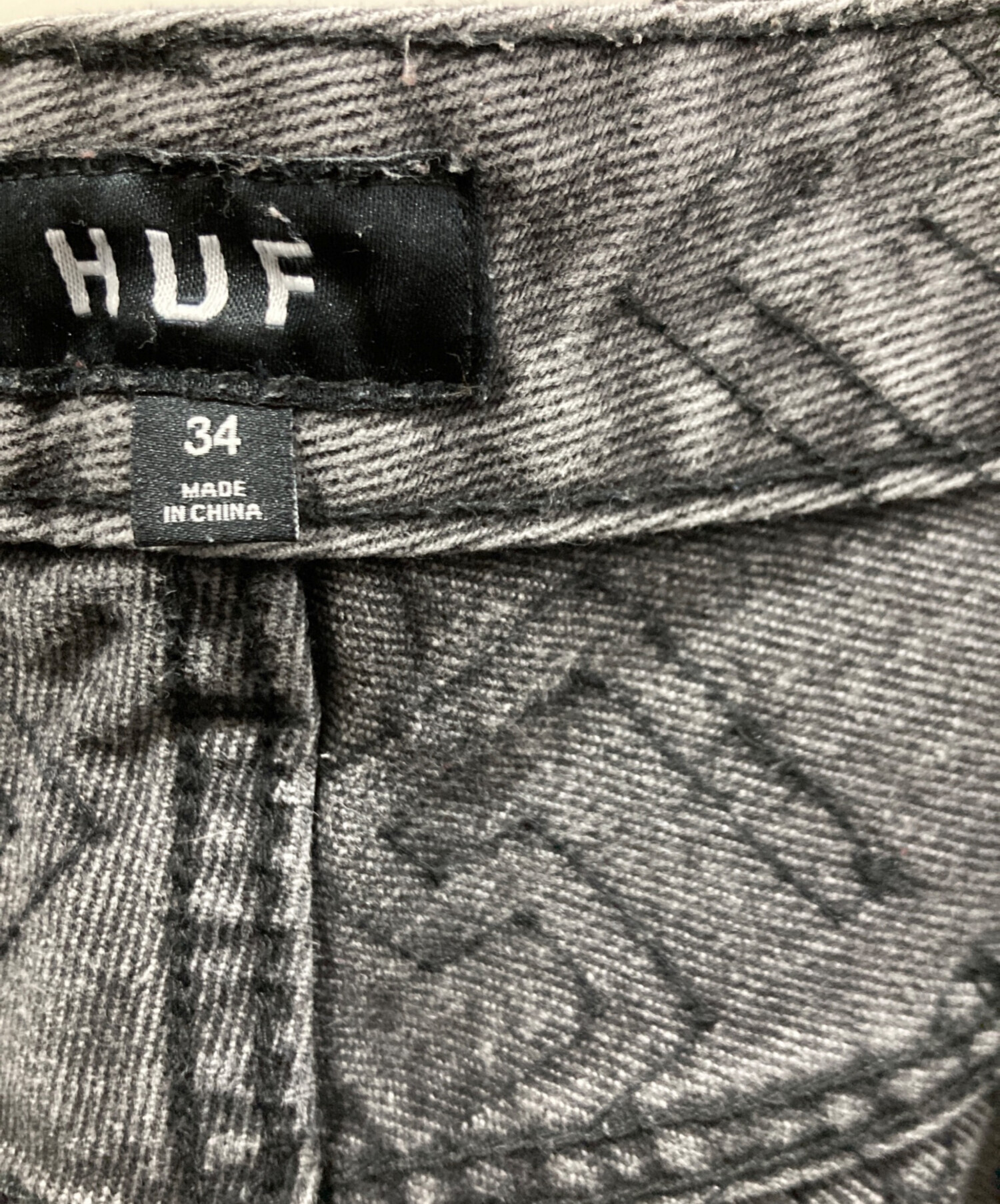 中古・古着通販】HUF (ハフ) 刺繍デニムパンツ グレー サイズ:W34 