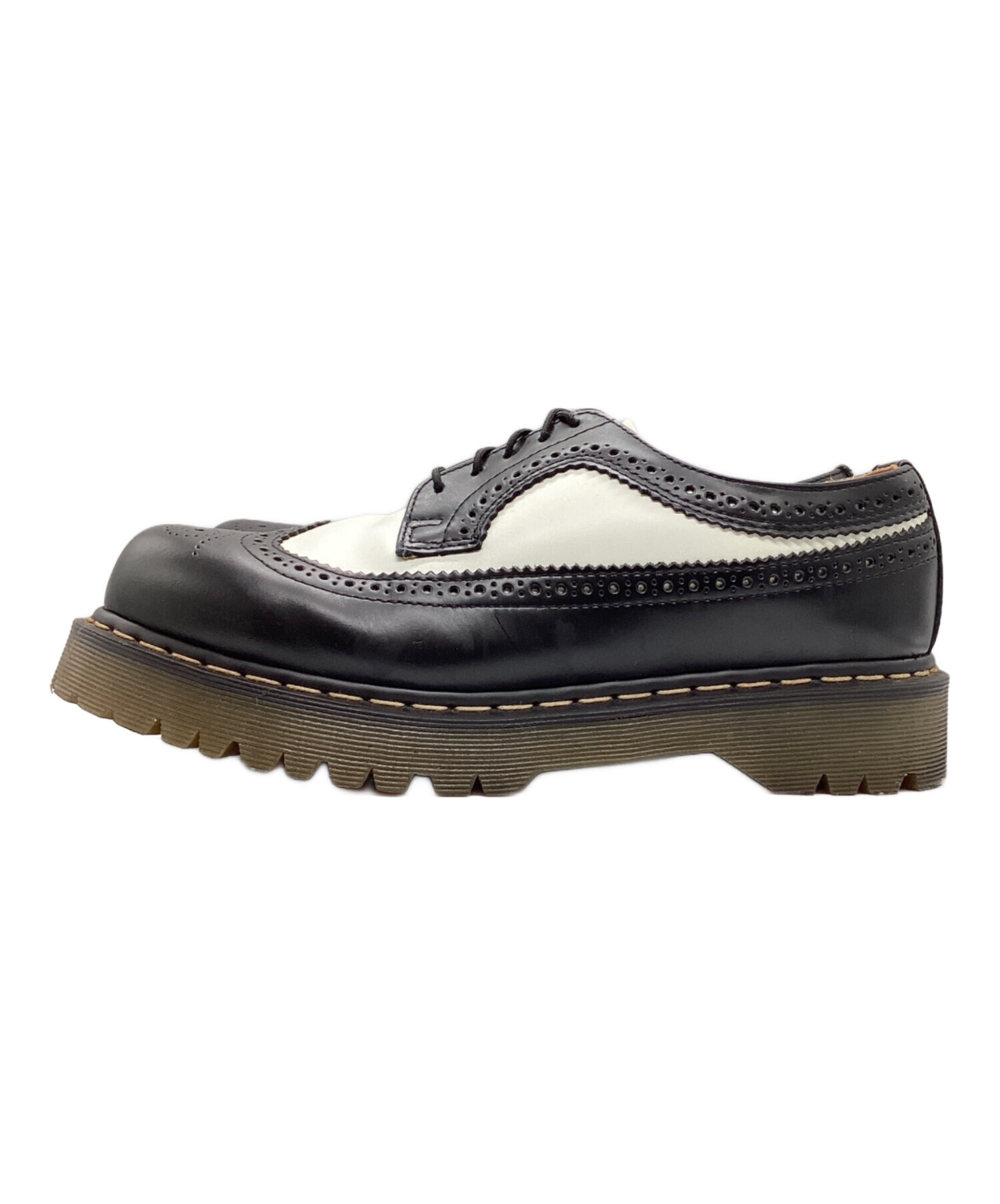 Dr. Martens ウィングチップ シューズ ブラック ホワイト 中古・古着通販】Dr.Martens (ドクターマーチン) ウィングチップ