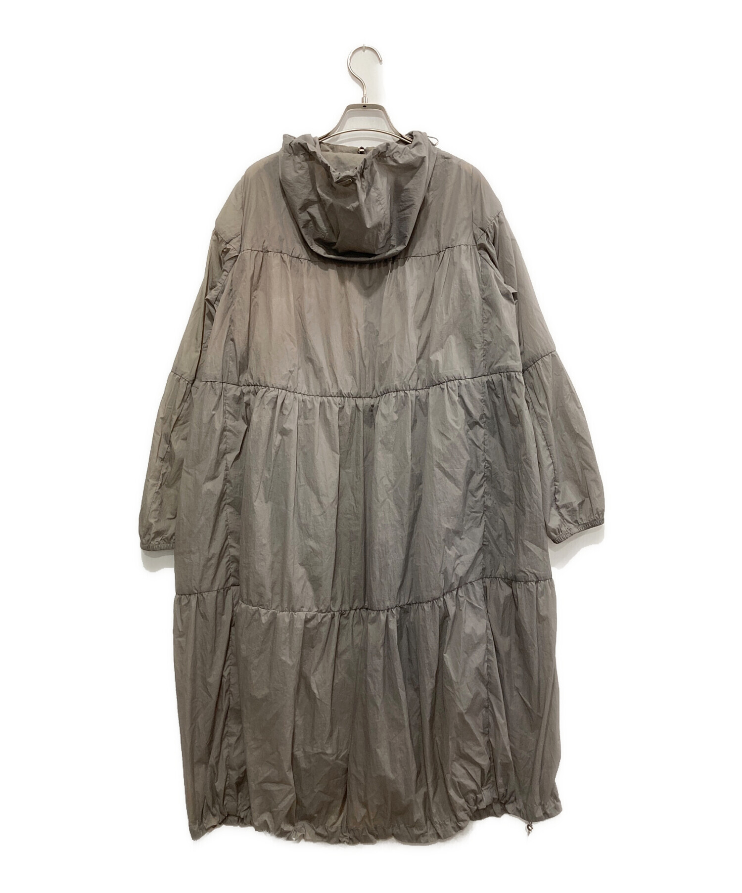 新品 完売　ヘルノ HERNO フード付ティアードナイロンコート 楽天市場】HERNOヘルノ 【未使用□国内正規】PI0712D ダブルジップ