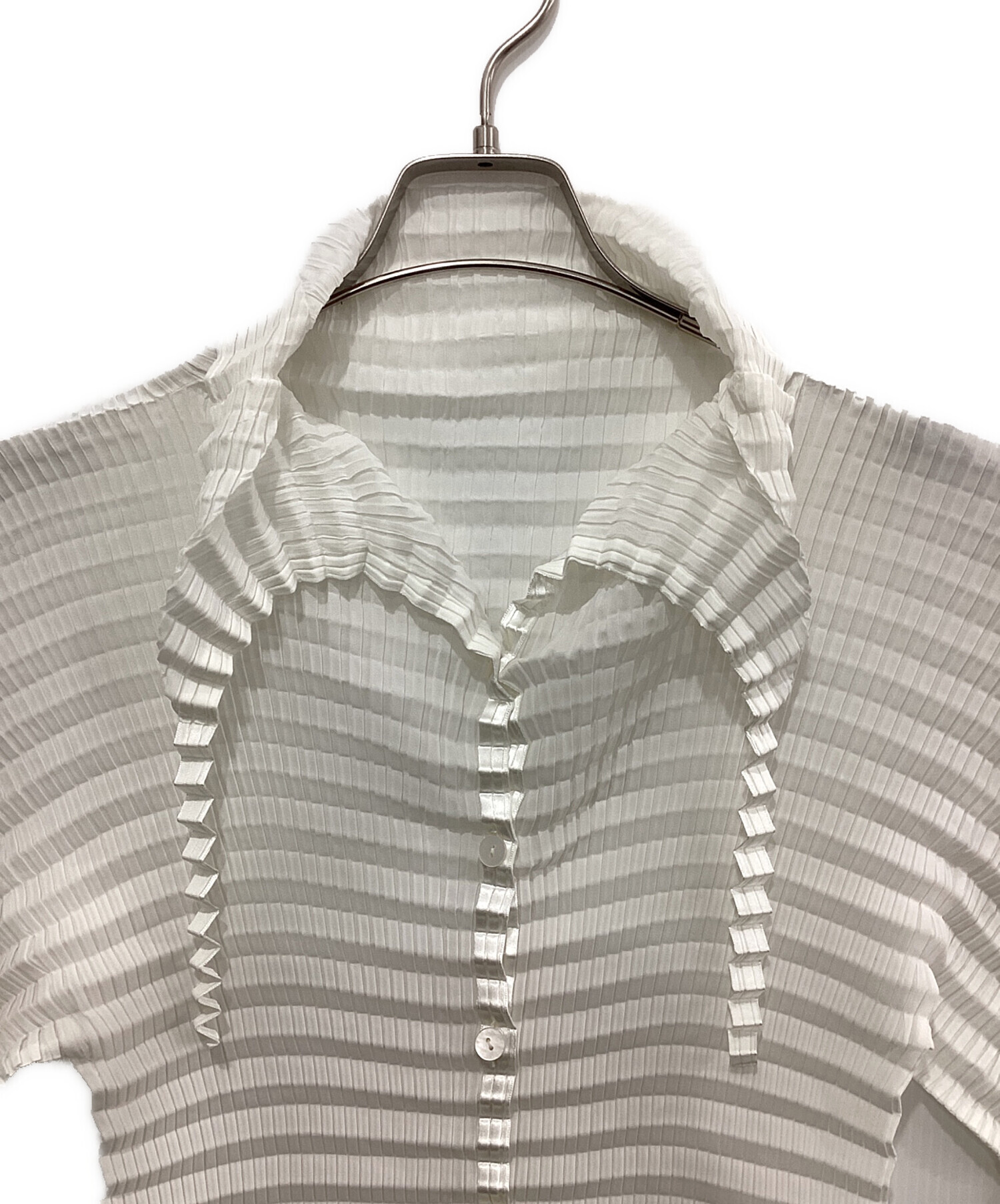 ISSEY MIYAKE イッセイミヤケ ボックスプリーツ加工 【公式通販】