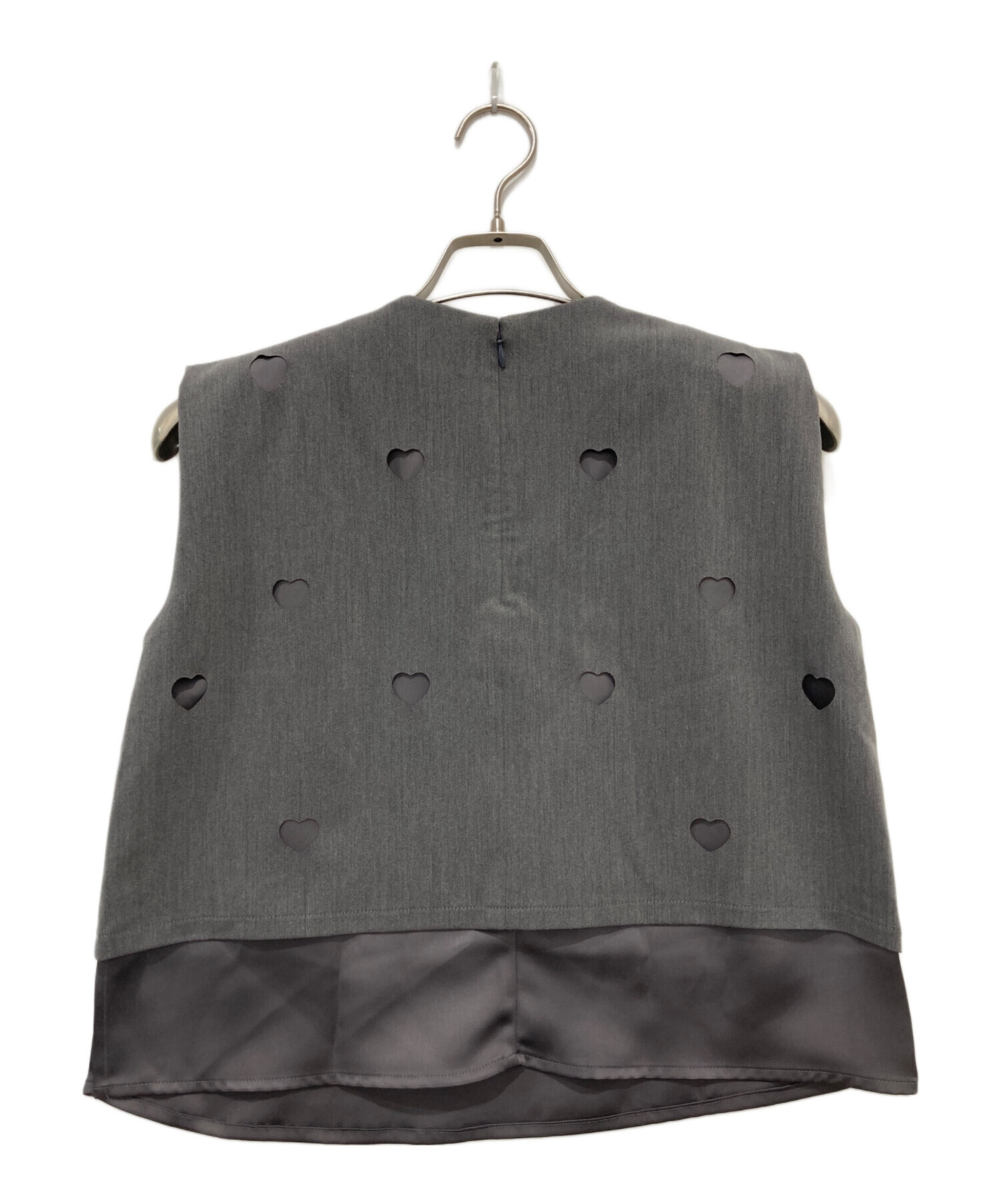 中古・古着通販】AMERI (アメリ) DOUBLE HEAT CUT HEART TOP グレー 