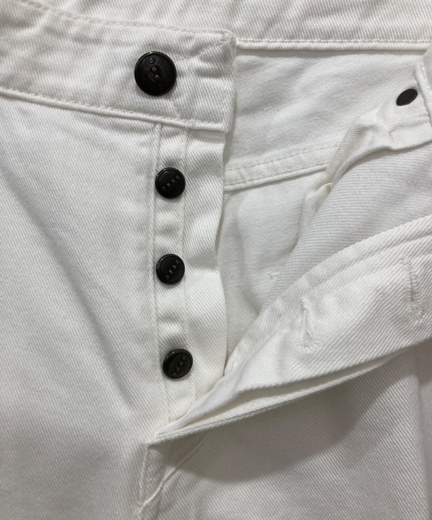 【1点限りの超特価‼️】YCHAI イカイ ホワイトパンツ ホワイト 35 YCHAI（イカイ）ROBUSTOロブスト ワンウォッシュテーパードフィット