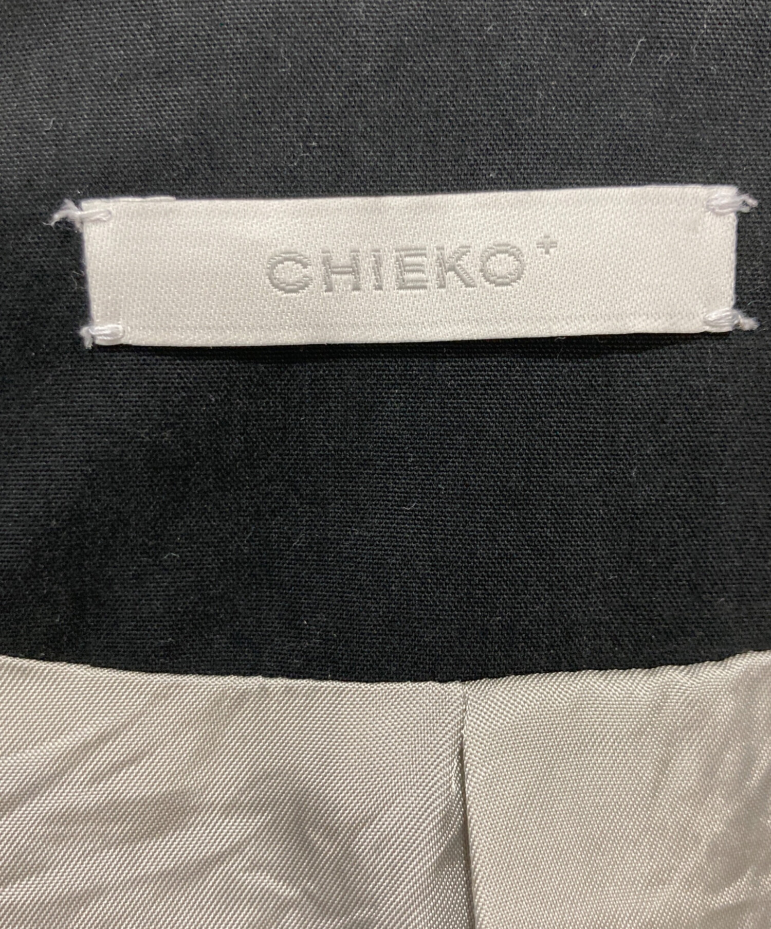 中古・古着通販】CHIEKO+ (チエコプラス) round back zip vest