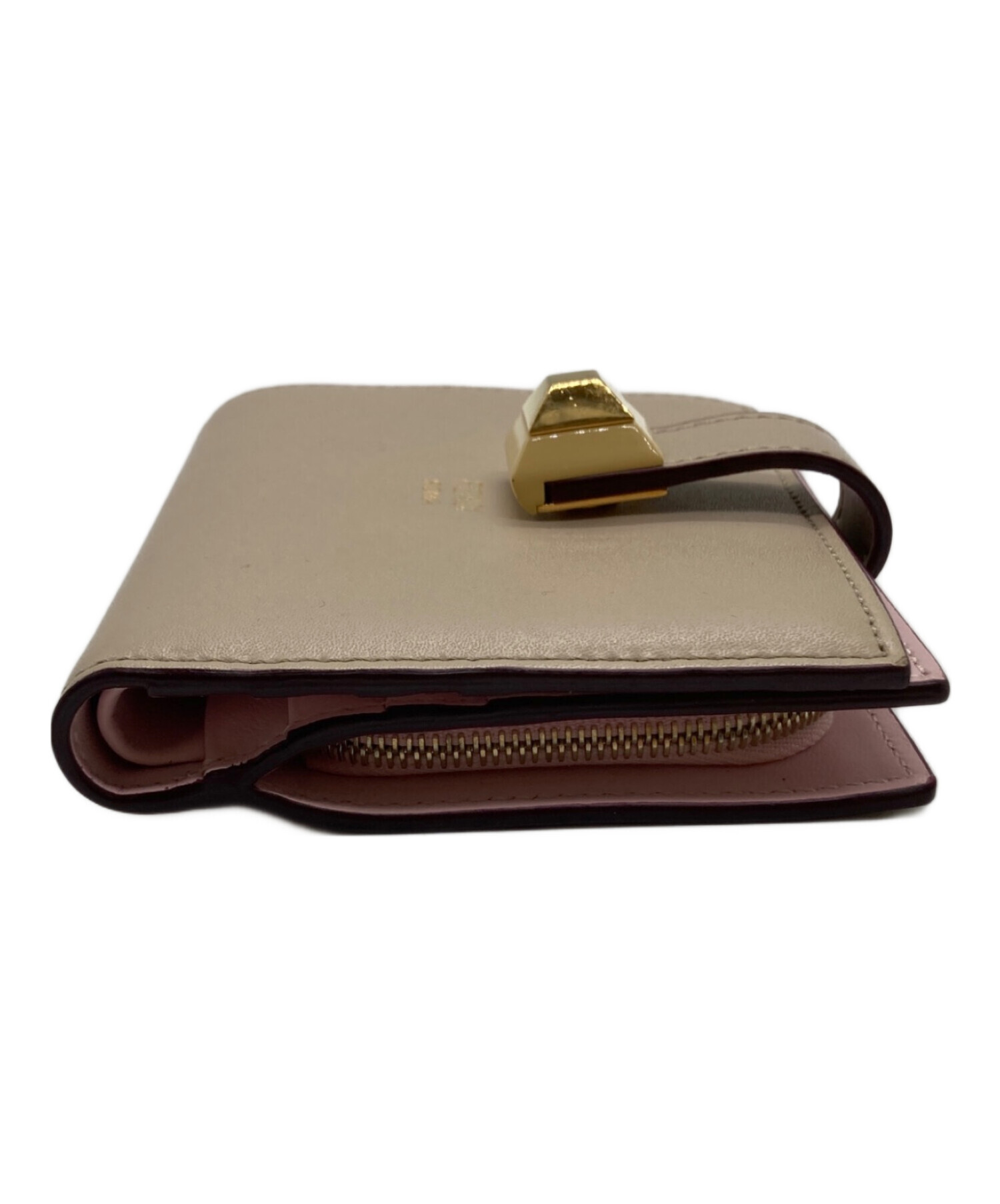 FENDI 二つ折り財布 ベージュ 中古・古着通販】FENDI (フェンディ) 2つ折り財布 ベージュ｜ブランド